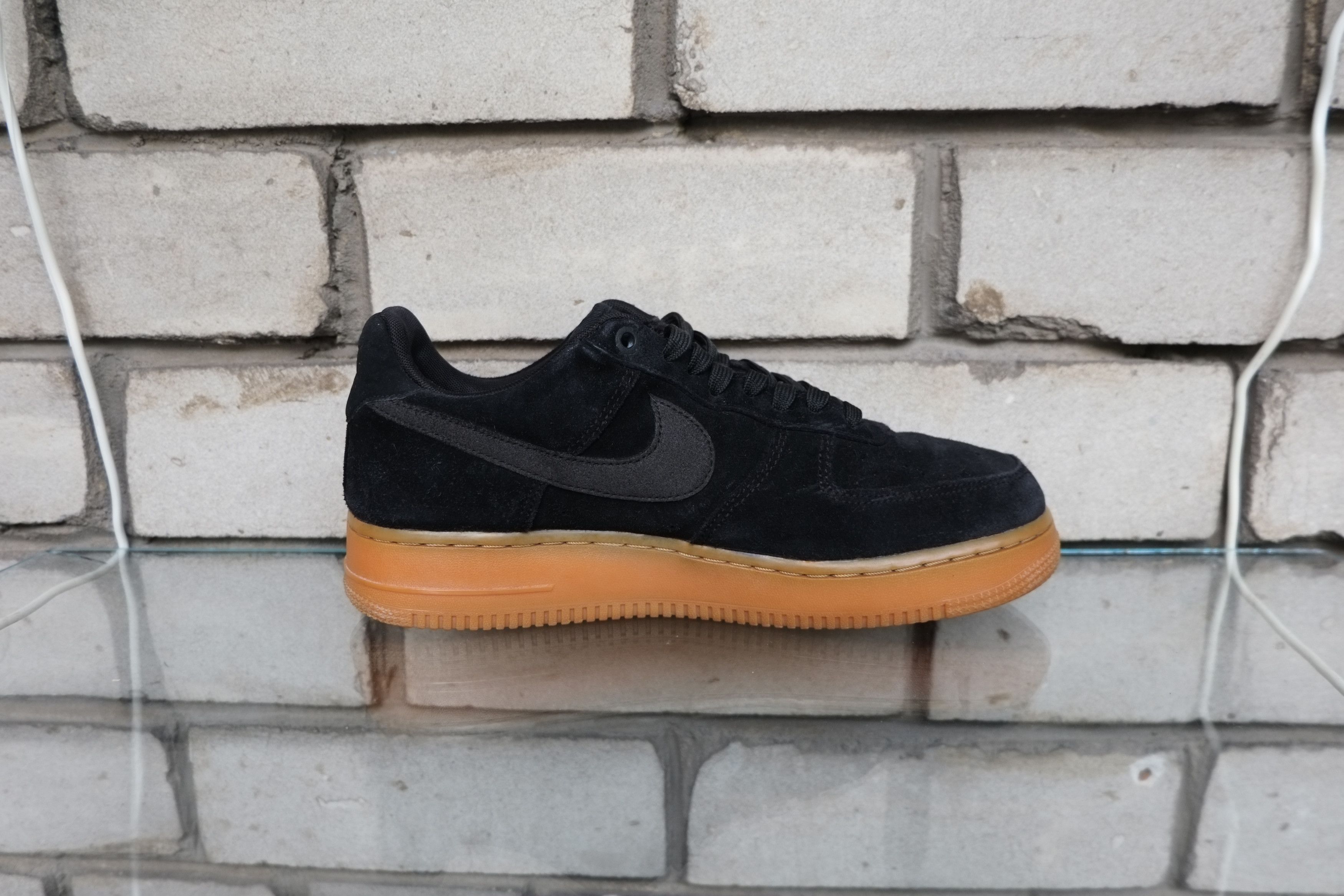 Nike Nike Air Force 1 07 LV8 Suede Black Gum Jordan AA1117-001 Size US 8 / EU 41 - 4 Thumbnail
