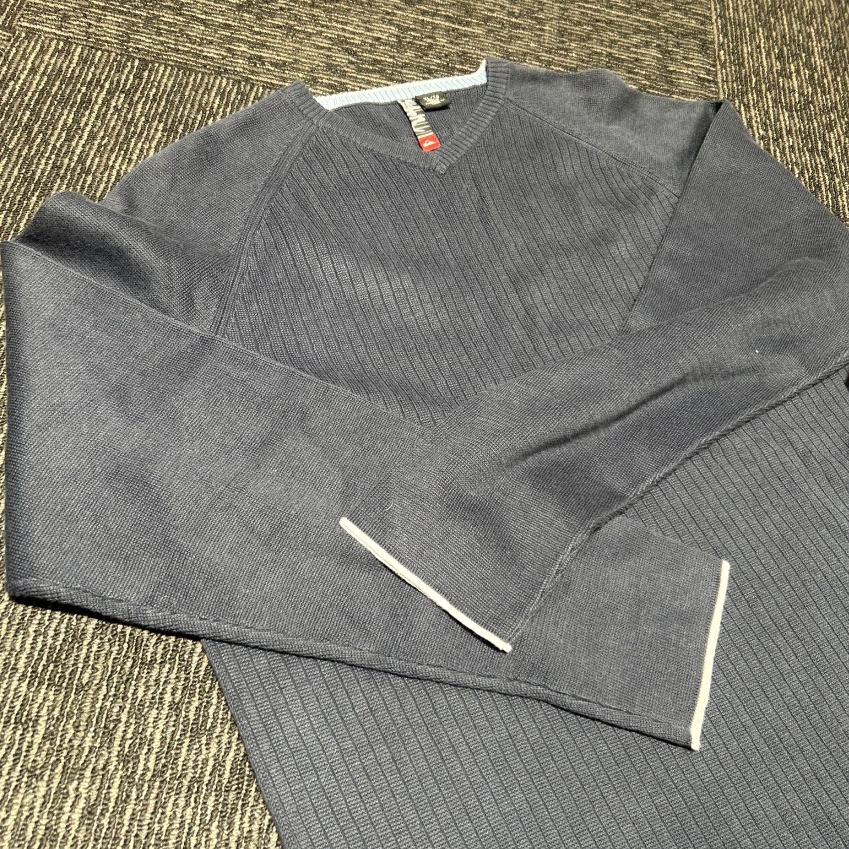 Quiksilver Quiksilver V-Neck Pullover Sweater Mens XL Blue Brand New With Tags Size US XL / EU 56 / 4 - 2 Thumbnail