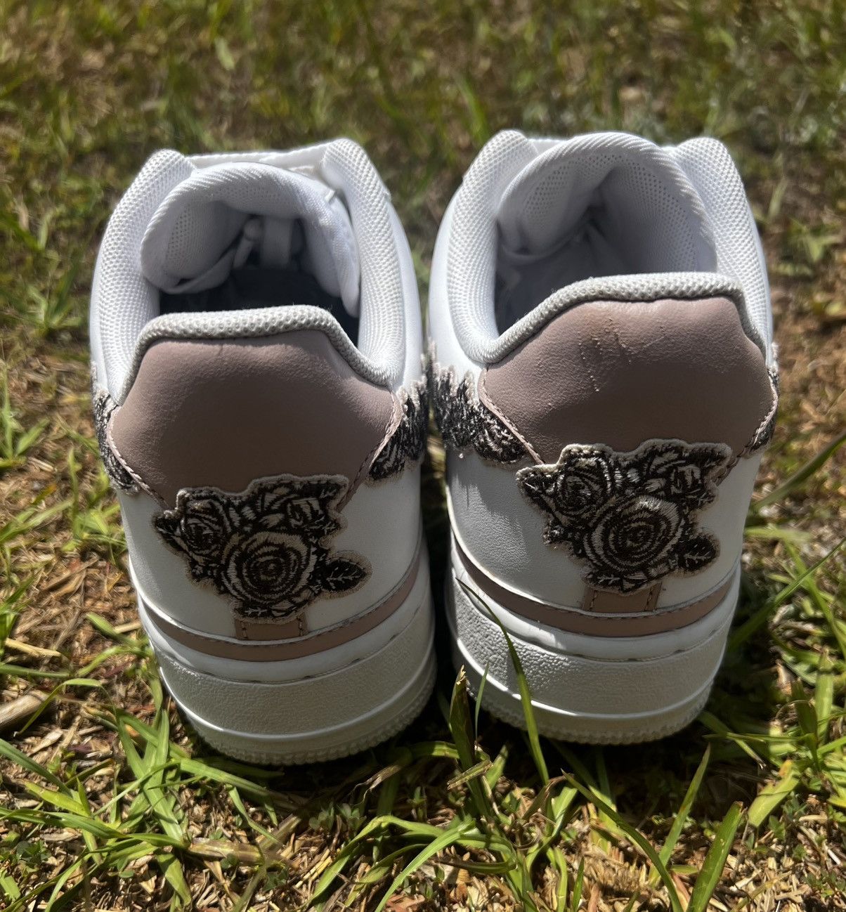 Nike CLEAN Nike AF1 Low size 8.5 Mens Doernbecher 2019 Air Force Size US 8.5 / EU 41-42 - 11 Thumbnail