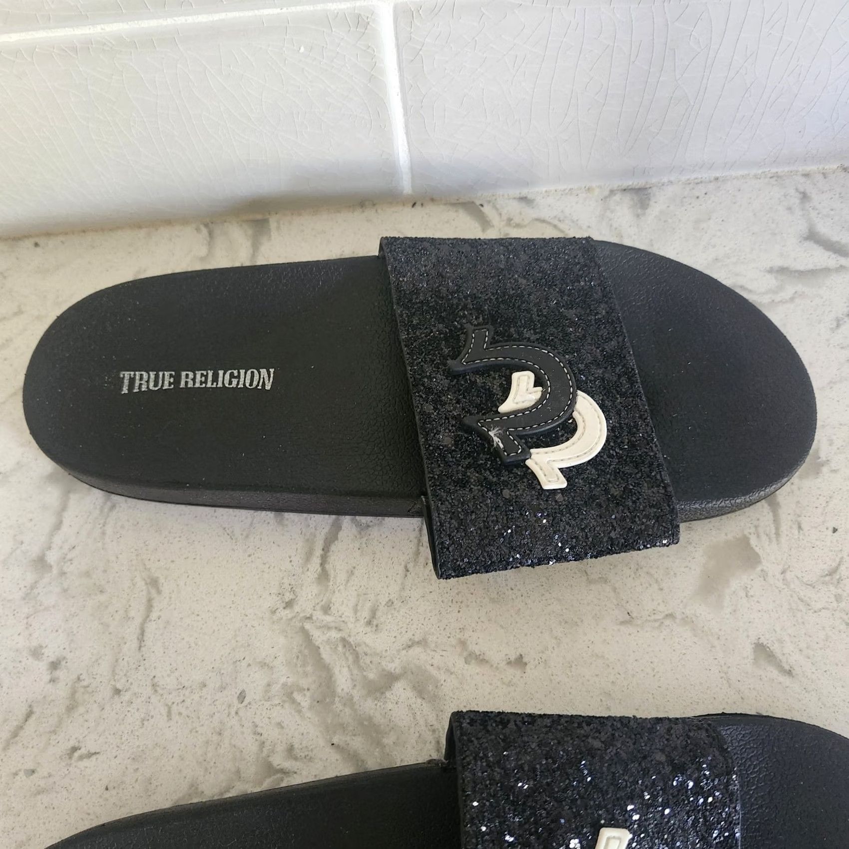 True Religion True Religion Slides Mens 11 Black Glitter Logo Sandals Size ONE SIZE - 7 Thumbnail