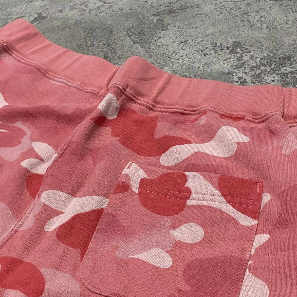 Bape Bape Shark Gradation Camo Ladies Joggers Size 28" / US 6 / IT 42 - 3 Thumbnail