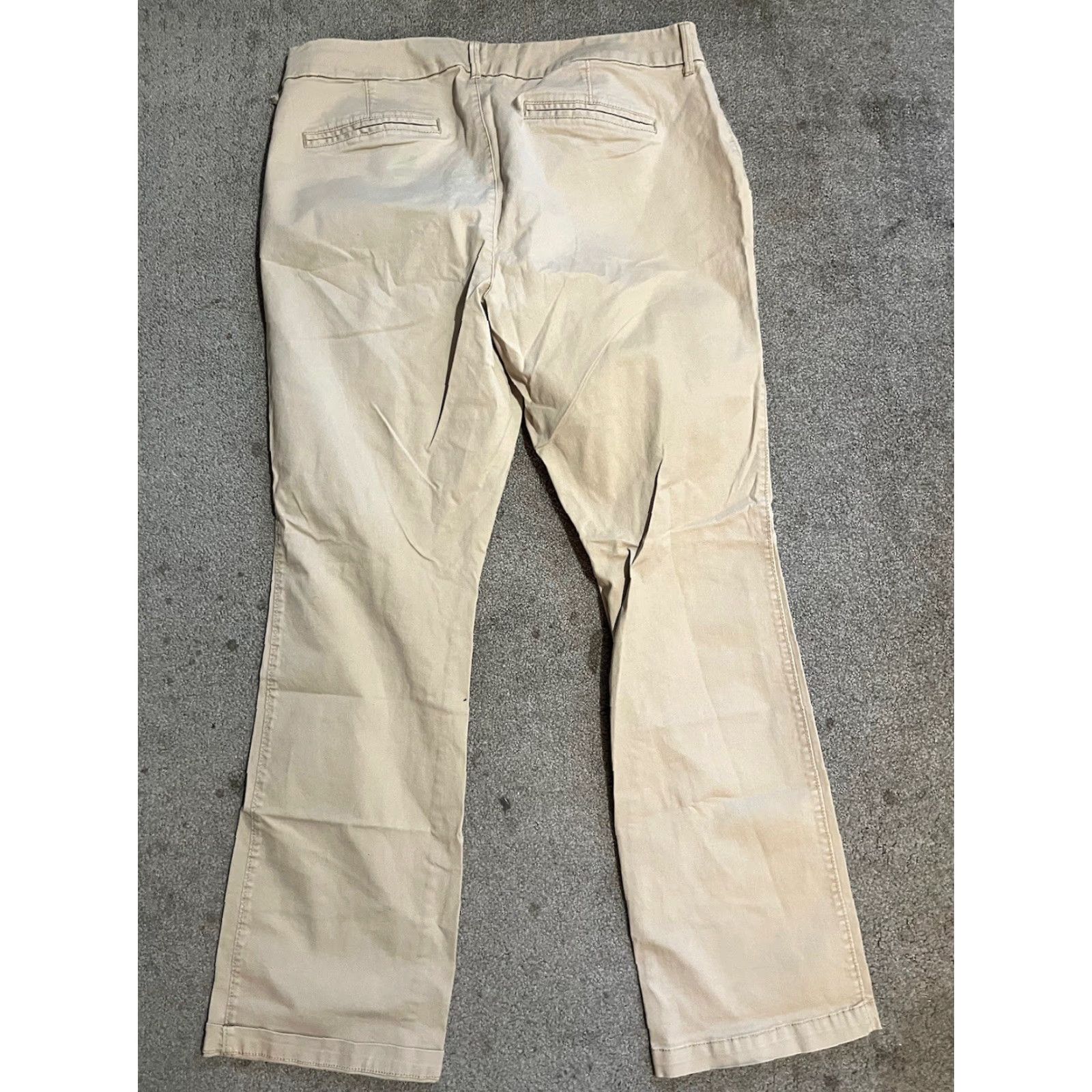 Old Navy Old Navy Beige Boot Cut Chino Pants Womens Size 16 Cotton Blend Stretch Solid Bootcut Size 38" / US 16 / IT 52 - 3 Thumbnail