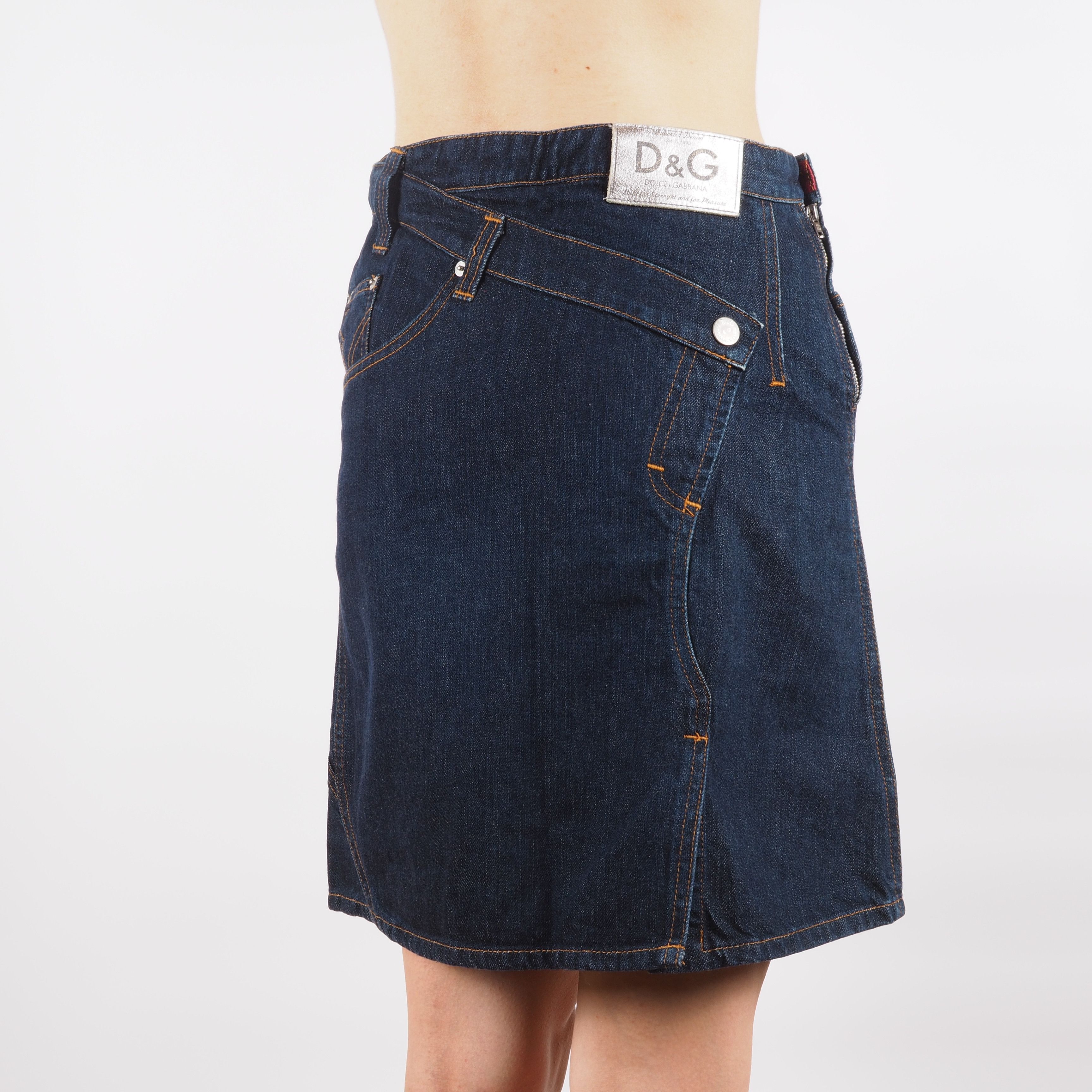 Dolce & Gabbana Dolce & Gabbana Vintage 90s Y2K Asymmetric Dark Denim Skirt Size 27" / US 4 / IT 40 - 5 Thumbnail