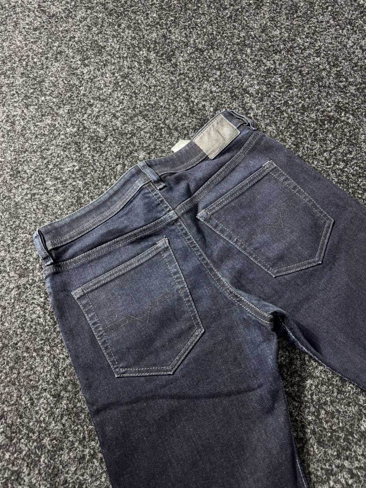 Diesel Luxury Diesel Italy Buster Dark Wash Slim Tapered Jeans W30 Size US 30 / EU 46 - 16 Thumbnail