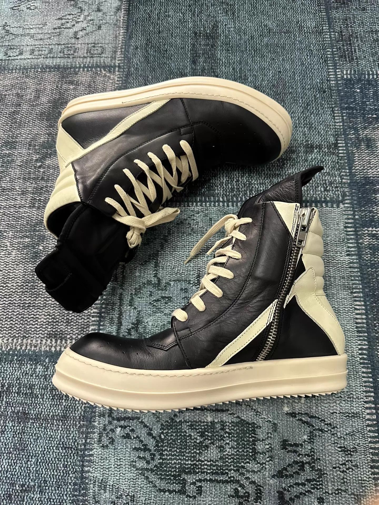 Rick Owens Rick Owens Mainline Inverted Triangle 41 (Worn 2x) Size US 8 / EU 41 - 2 Thumbnail