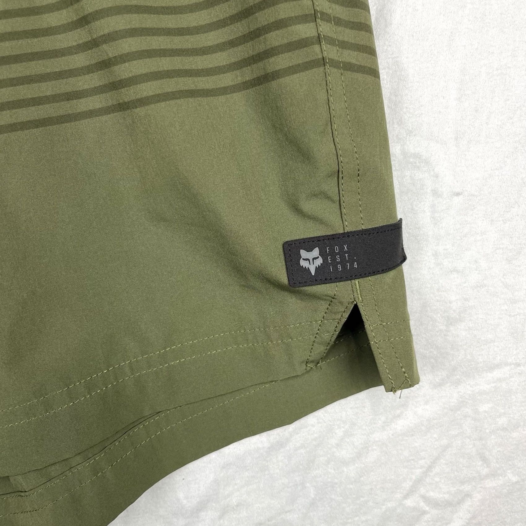 Fox Racing Fox Racing Shorts Men 2XL Swim Trunks Beach Surfing Camouflage Green Size US 39 - 2 Thumbnail