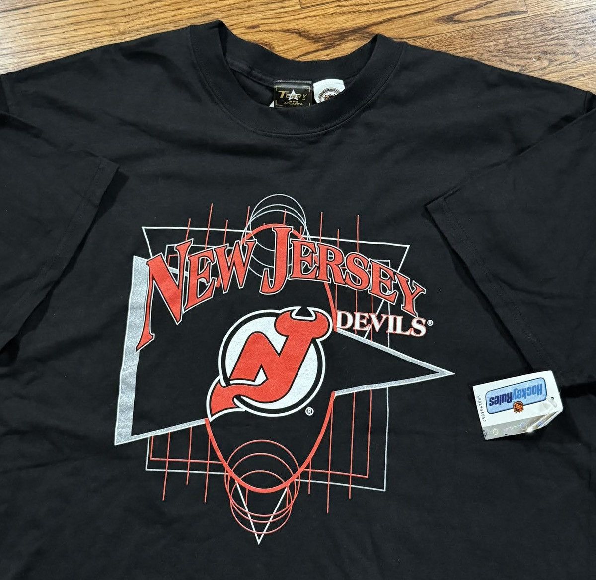 Designer Vintage Terry New Jersey Devils T Shirt (Size XL) NWT Size US XL / EU 56 / 4 - 2 Thumbnail