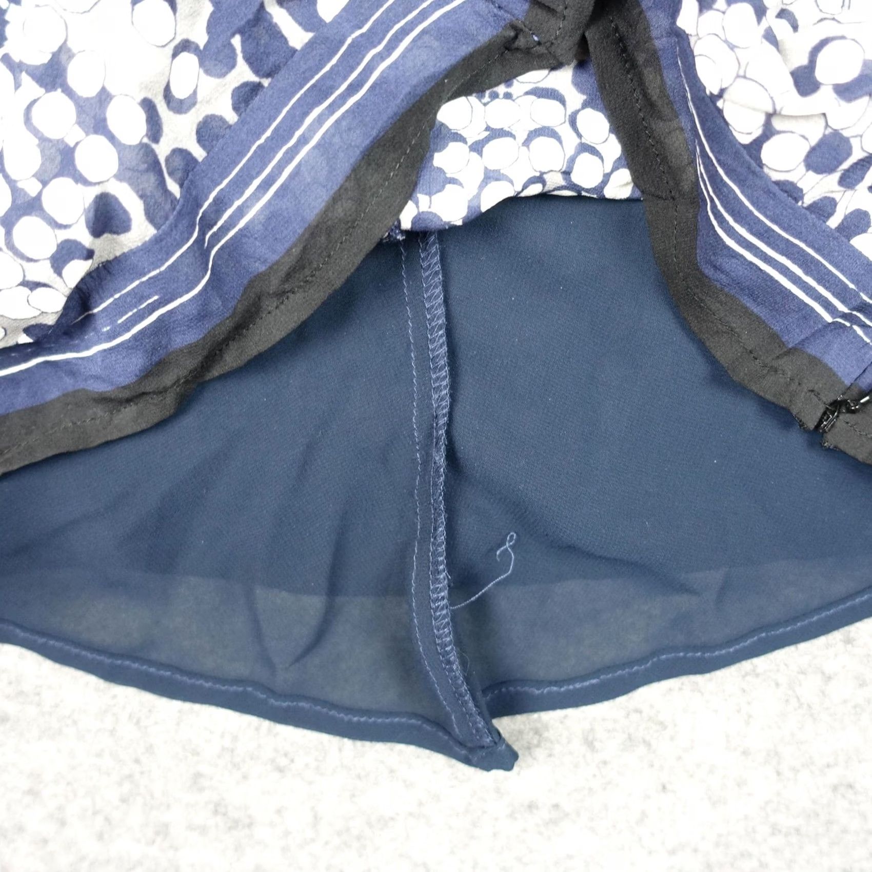 Vintage VINTAGE Classiques Entier Tank Top Womens XS Blue Silk Polka Dot Camisole Lined Size XS / US 0-2 / IT 36-38 - 6 Thumbnail