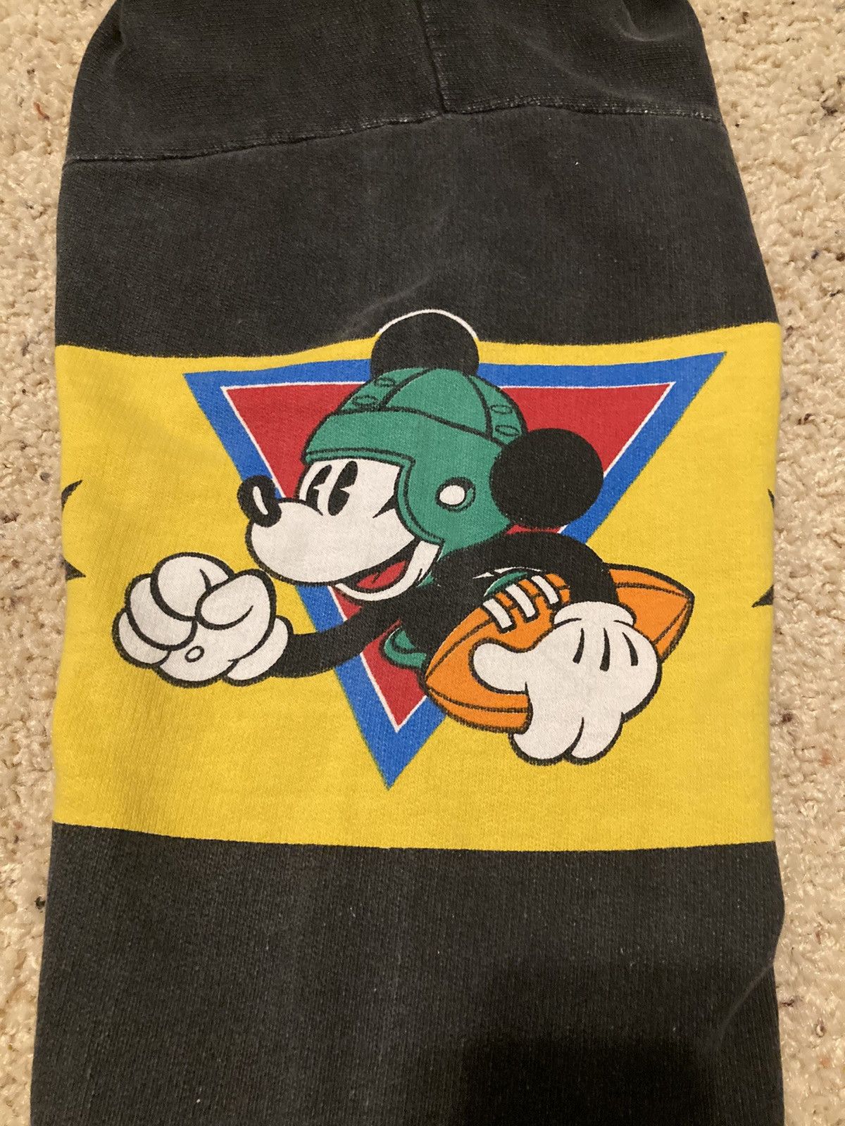Disney × Mickey Mouse × Vintage Mickey’s Raiders Vintage Disney JG Hook 80s/90s Crewneck Size US M / EU 48-50 / 2 - 4 Thumbnail