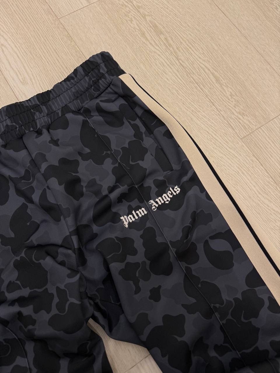 Palm Angels Palm Angels Camo Trackpants Size XL Size US 36 / EU 52 - 3 Thumbnail