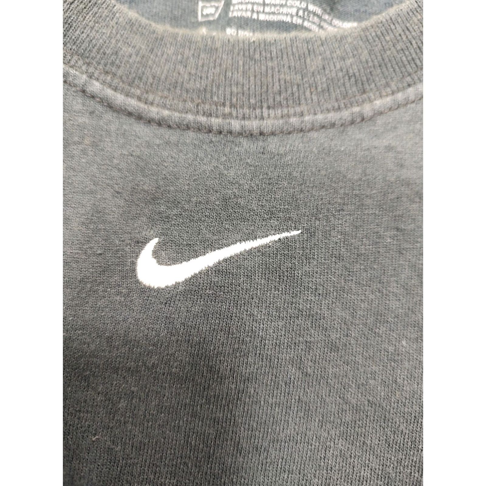 Nike VINTAGE Nike Basketball Center Swoosh BIG Back Logo Sleeveless T-Shirt Mens 2XL Black Nike Shirt 90s USA Sports Graphic Print Size US XXL / EU 58 / 5 - 5 Thumbnail