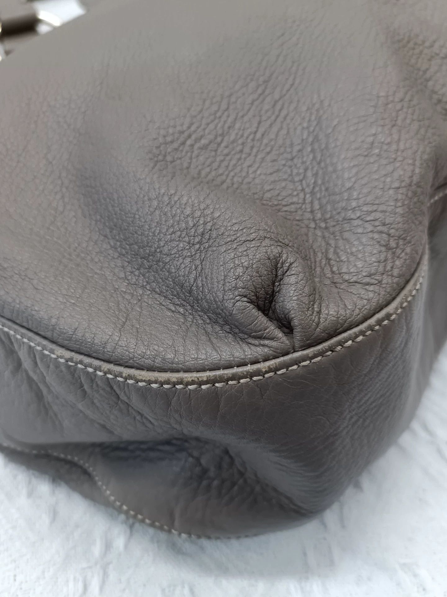 Gucci Gucci Vintage Armpit Bag w/ Strap (Size 41x35-52) Size ONE SIZE - 6 Thumbnail