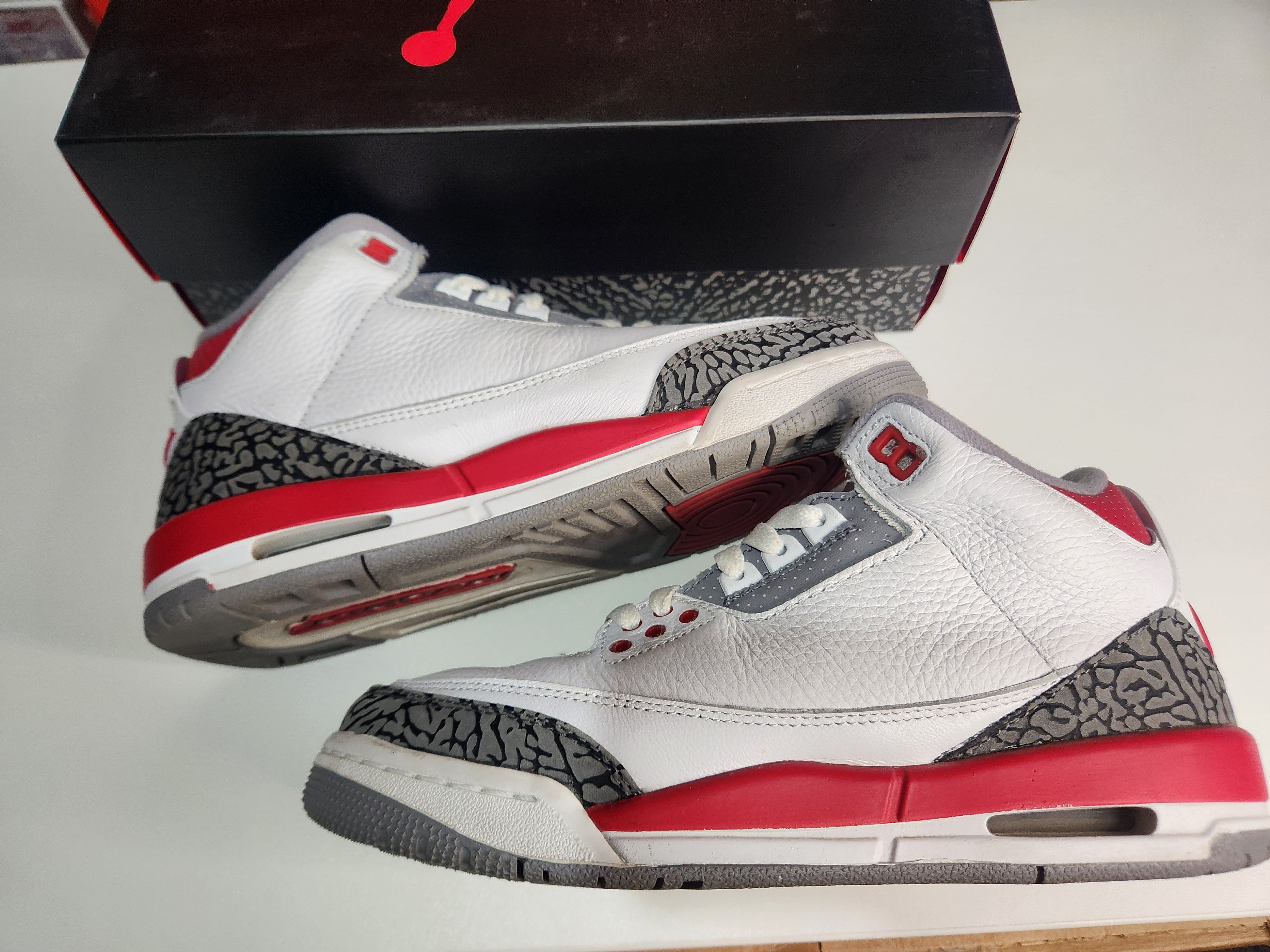 Jordan Brand Air Jordan 3 Fire Red Size US 7 / EU 40 - 4 Thumbnail