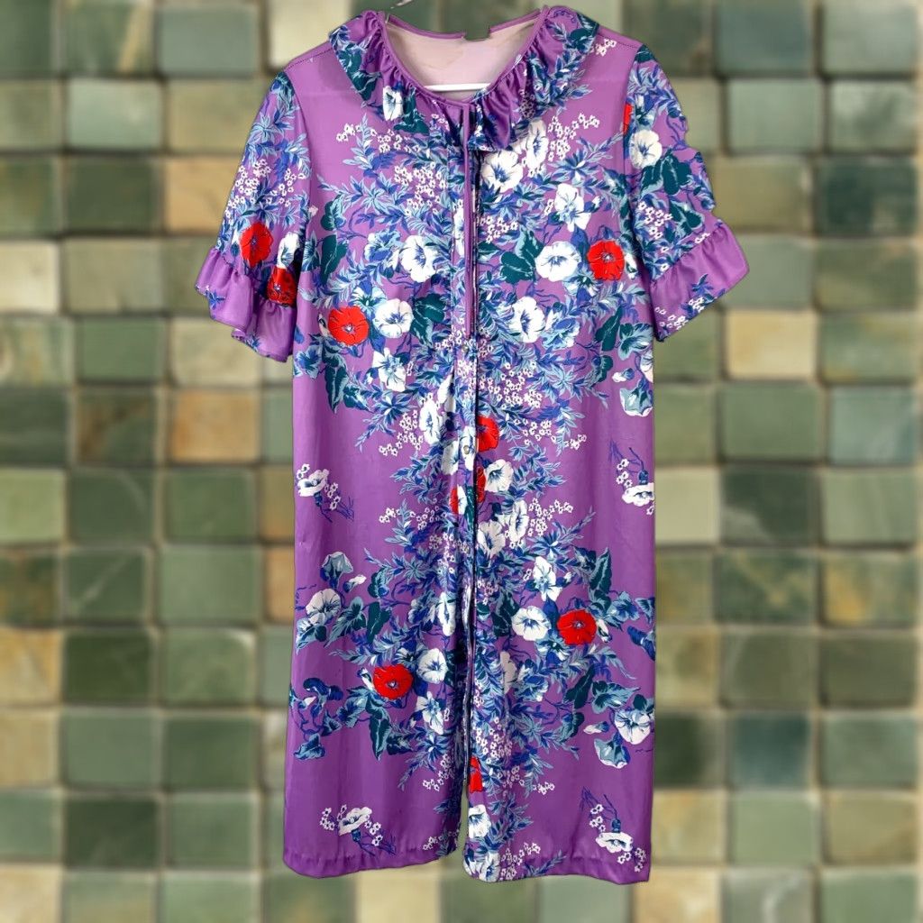 Vintage **Vintage Purple 1980s Flared Caftan House Dress Medium** User: Vintage Purple 1980s Floral Caftan House Dress Medium Size M / US 6-8 / IT 42-44 - 1 Thumbnail