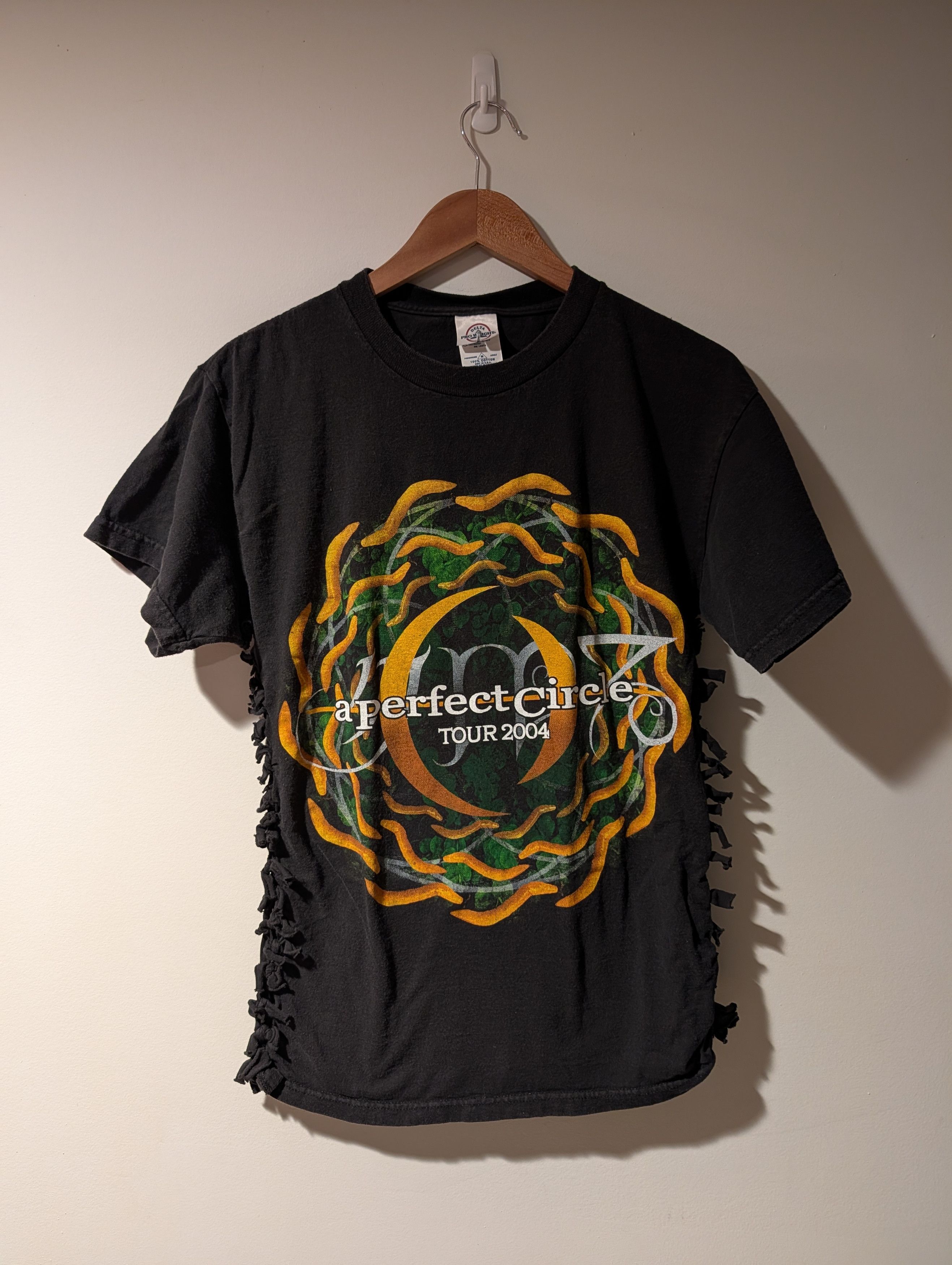 Band Tees Vintage 2004 A Perfect Circle Tour Band Music Medium T-Shirt Size US M / EU 48-50 / 2 - 1 Thumbnail