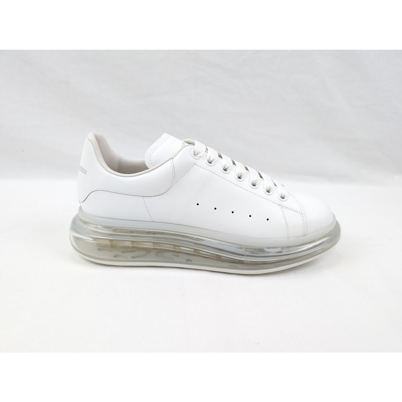Alexander McQueen o1rshd1 Larry Transparent Sole Rubber Sneaker in White Size US 11 / EU 44 - 2 Thumbnail