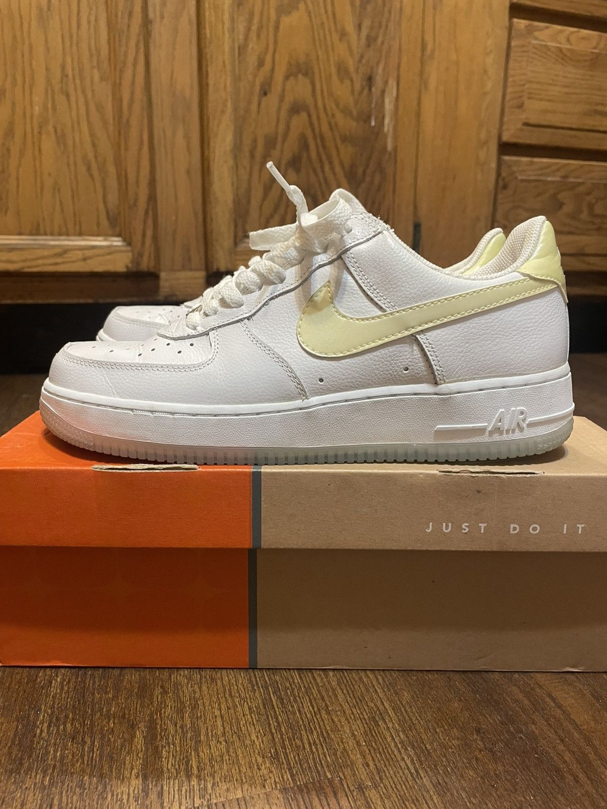 Nike × Vintage Nike WMNS Air Force 1 2004 White Ice Size US 8.5 / EU 41-42 - 3 Thumbnail