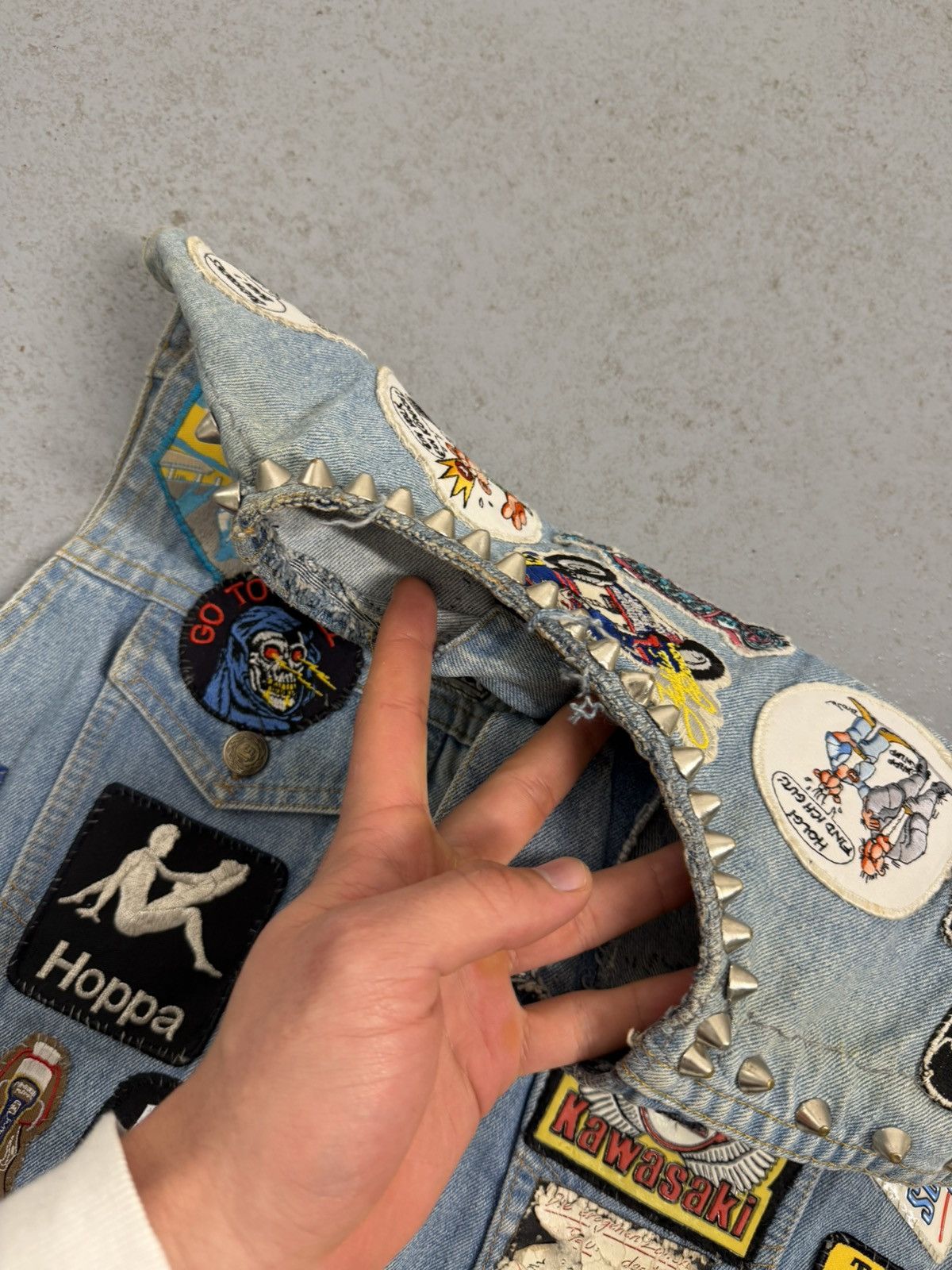 Vintage Biker Gang 80s 51States Cut Embroidered Studded Patched Vest Size US L / EU 52-54 / 3 - 10 Thumbnail