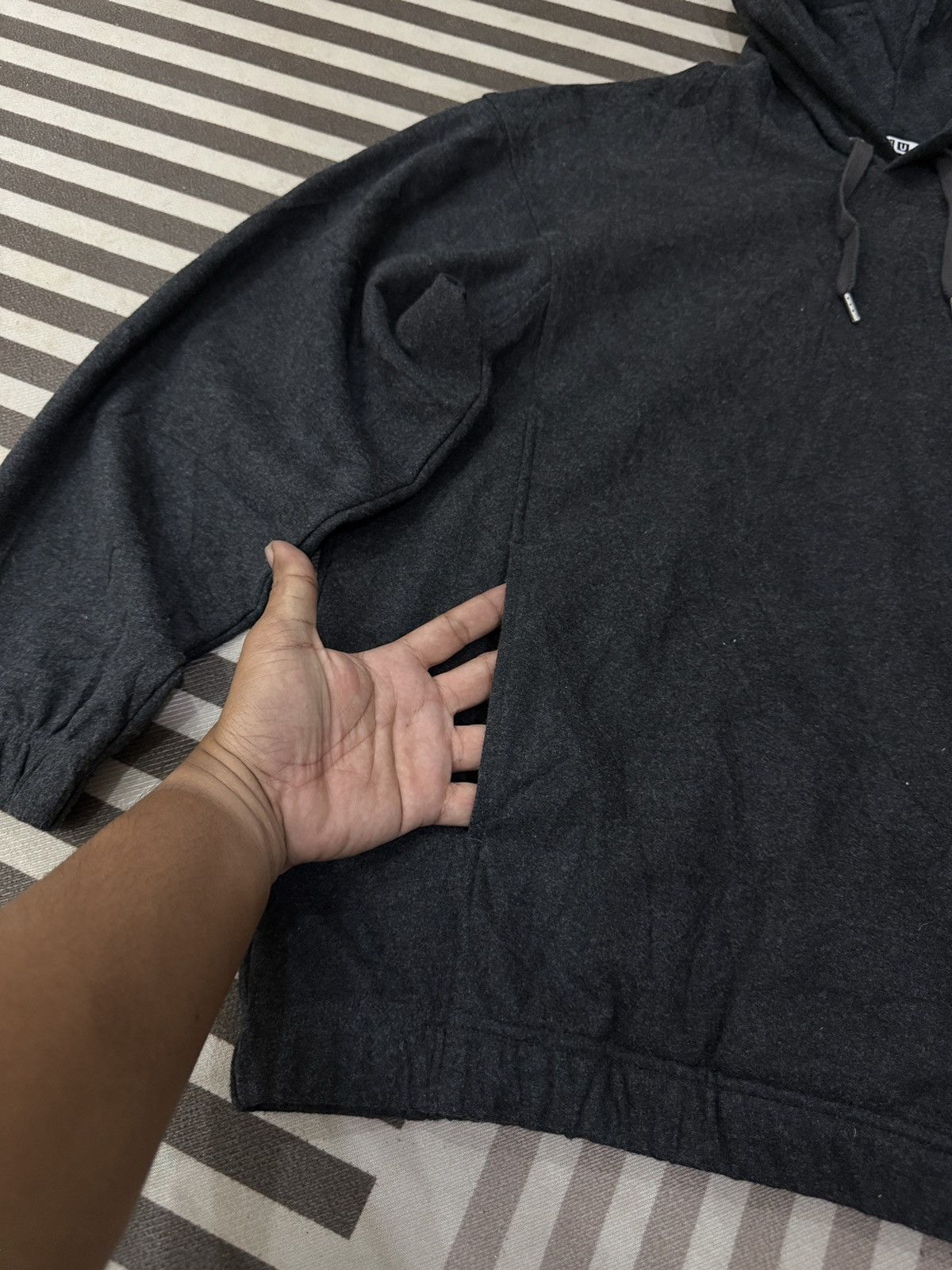 Uniqlo 🔥🔥🔥ARCHIVE UNIQLO HOODIE SWEATSHIRTS Size US M / EU 48-50 / 2 - 4 Thumbnail