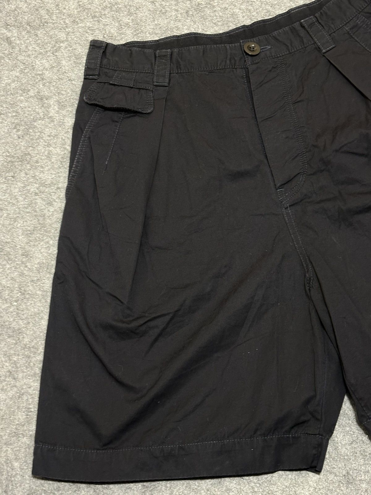 Sacai Sacai pleated shorts in black. Size US 32 / EU 48 - 3 Thumbnail