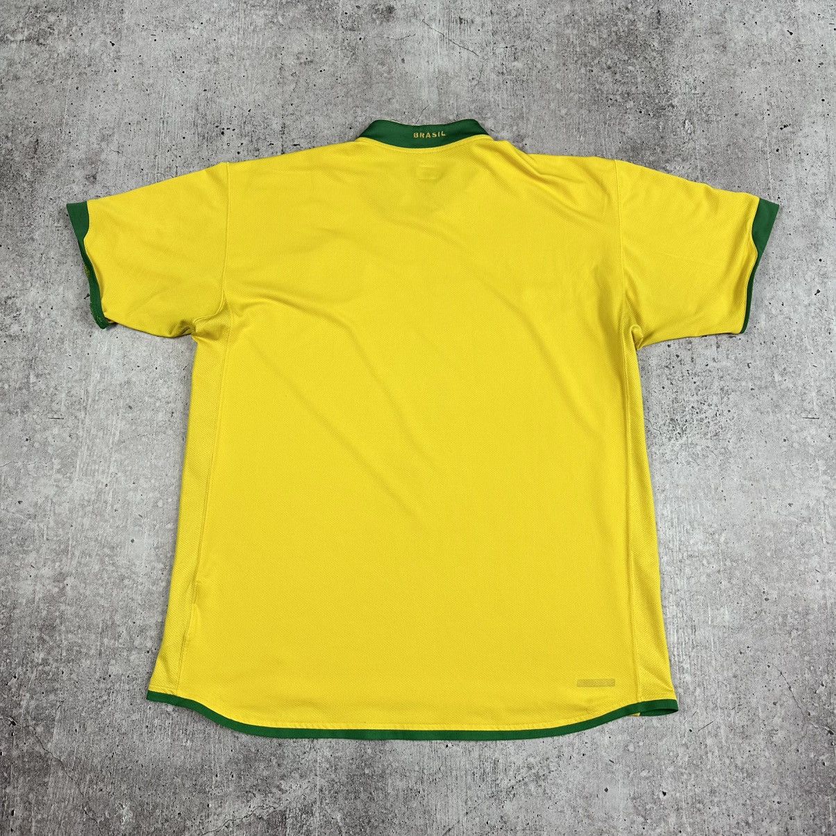 Nike 2006 Nike Brazil National Team Vintage Soccer Jersey Size US XXL / EU 58 / 5 - 11 Thumbnail