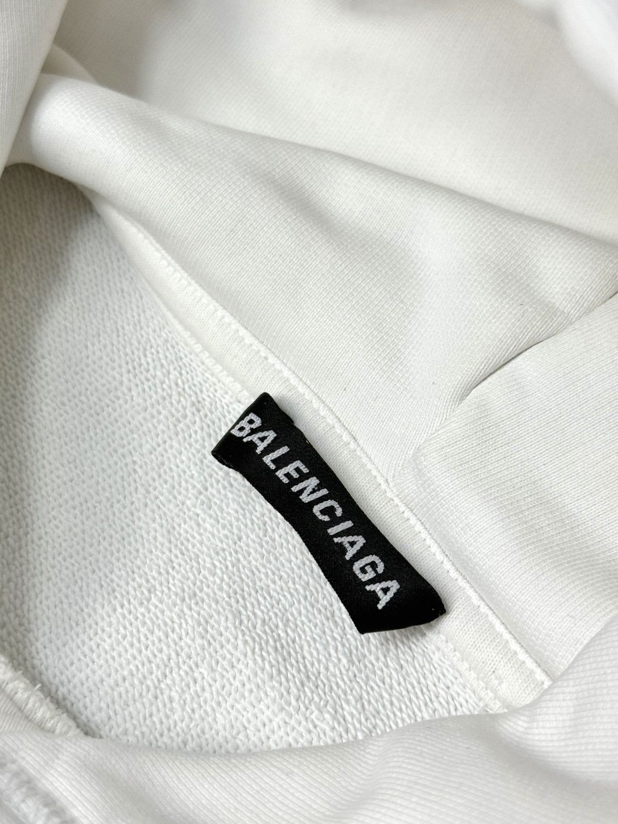 Balenciaga Balenciaga Oversized Fit copyright hoodie White Size US M / EU 48-50 / 2 - 7 Thumbnail