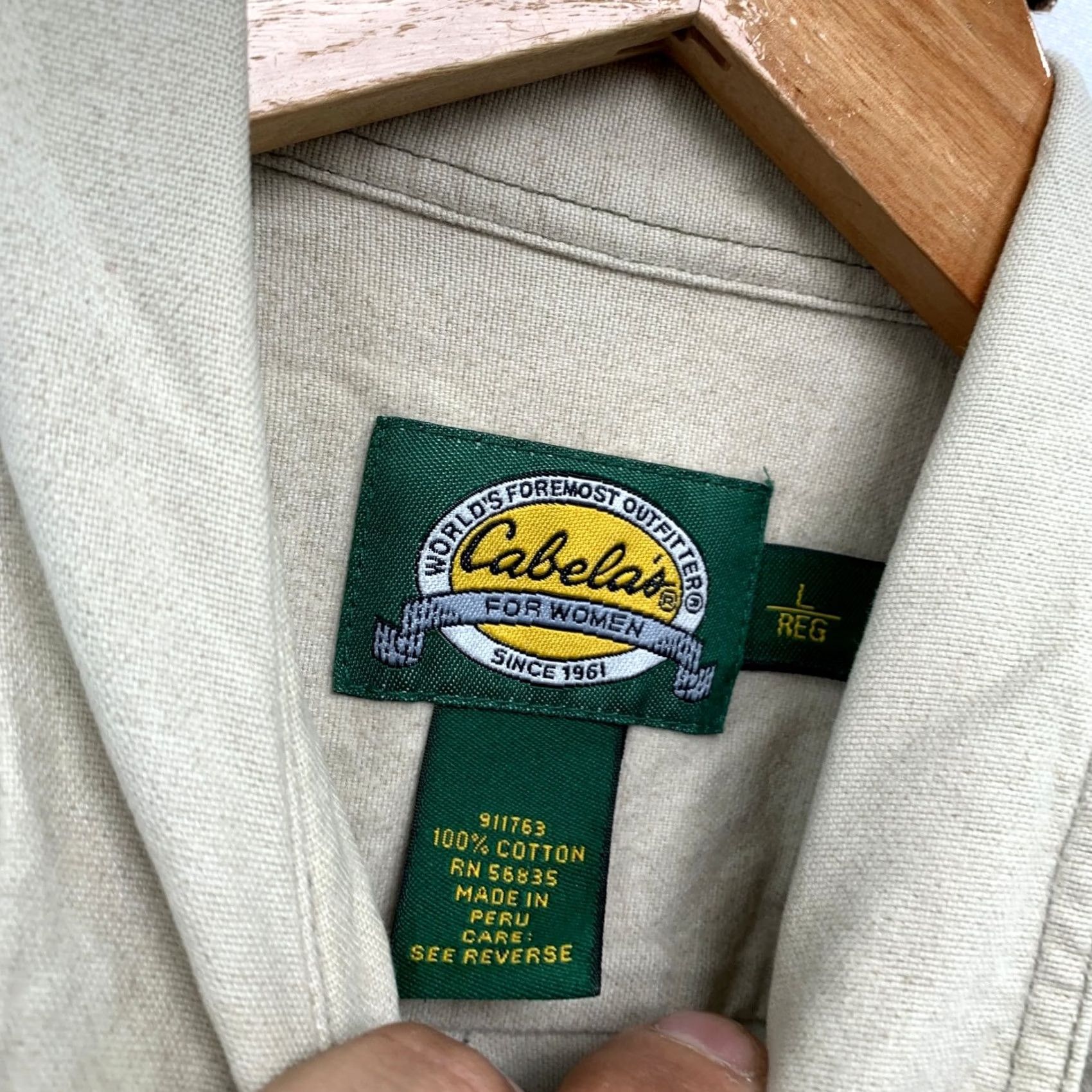 Vintage Cabela's Button Down Shirt Womens Large Beige Aztex Nature Long Sleeve Shirt womens L Beige Aztec Nature Button-Up Men/Women Not specified Size L / US 10 / IT 46 - 3 Thumbnail