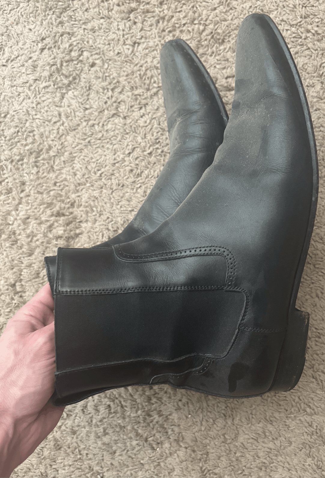 Yves Saint Laurent YSL BLACK LEATHER CHELSEA BOOTS S 10 (43) YVES SAINT LAURENT Size US 10 / EU 43 - 2 Thumbnail