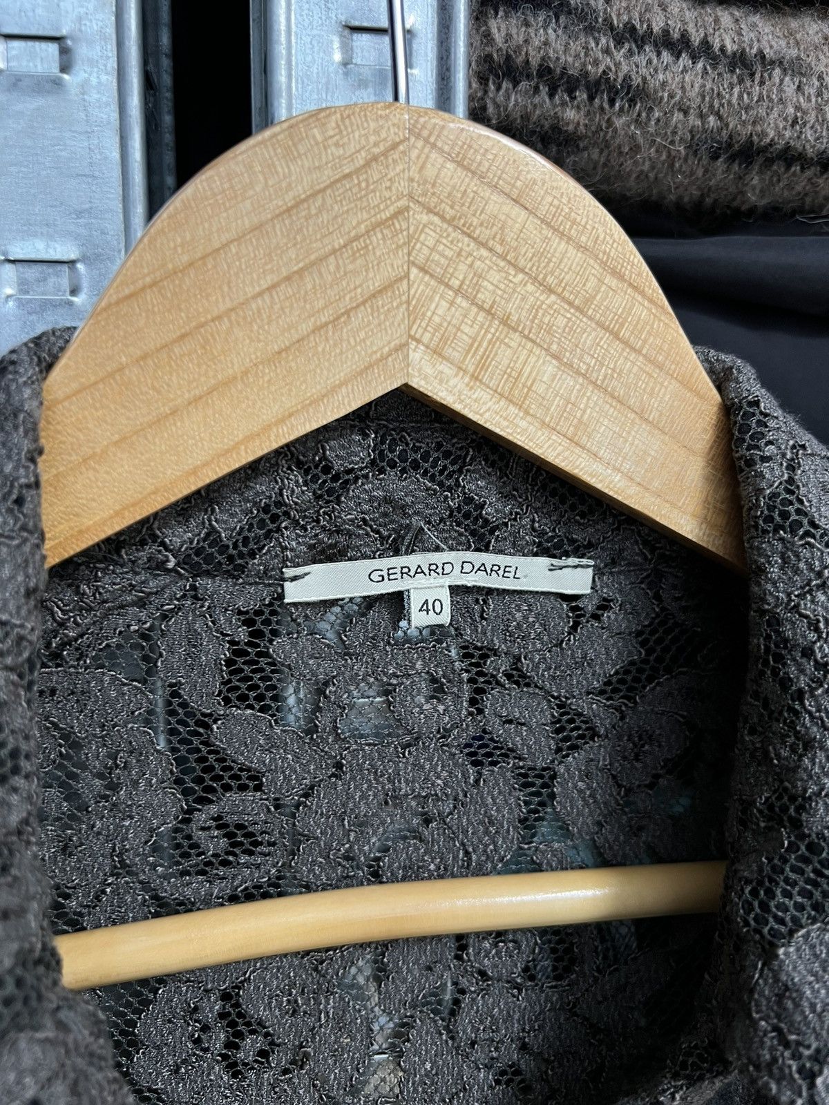 Gerard Darel Gerard Darel Crochet Lace Blazer Cardigan Size 40 Sweater Size S / US 4 / IT 40 - 8 Thumbnail