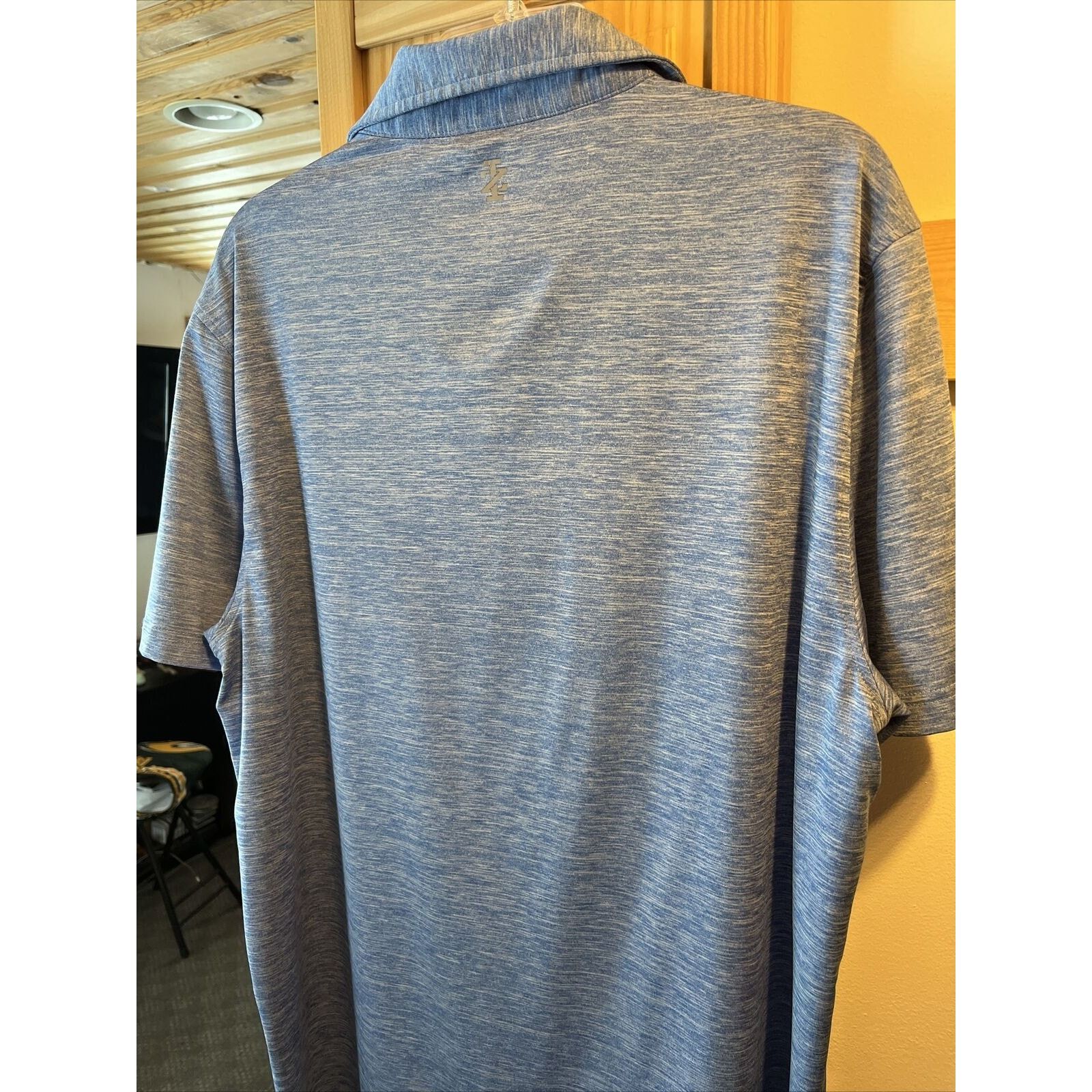 Izod IZOD GOLF Men’s Size L Blue SS Button Polyester Polo Shirt Size US L / EU 52-54 / 3 - 13 Thumbnail