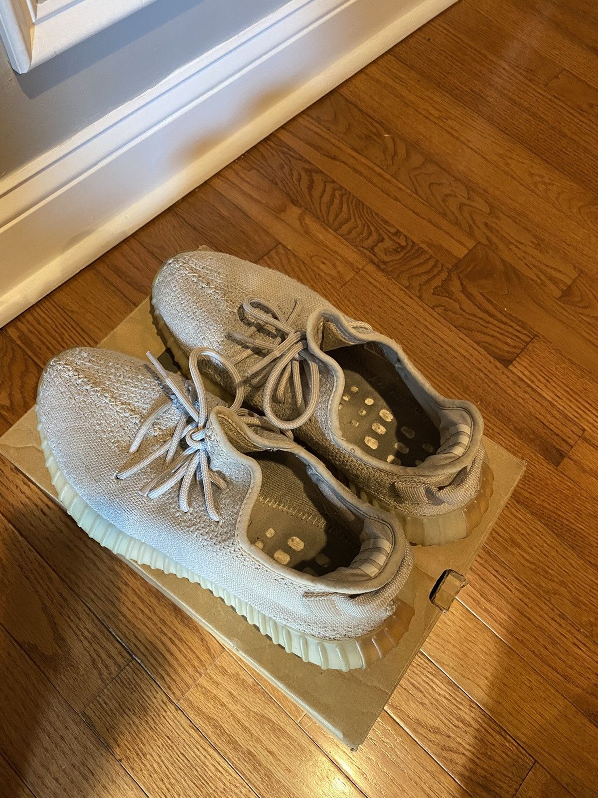 Yeezy Adidas Yeezy 350v2 Sesame Size US 9 / EU 42 - 6 Thumbnail