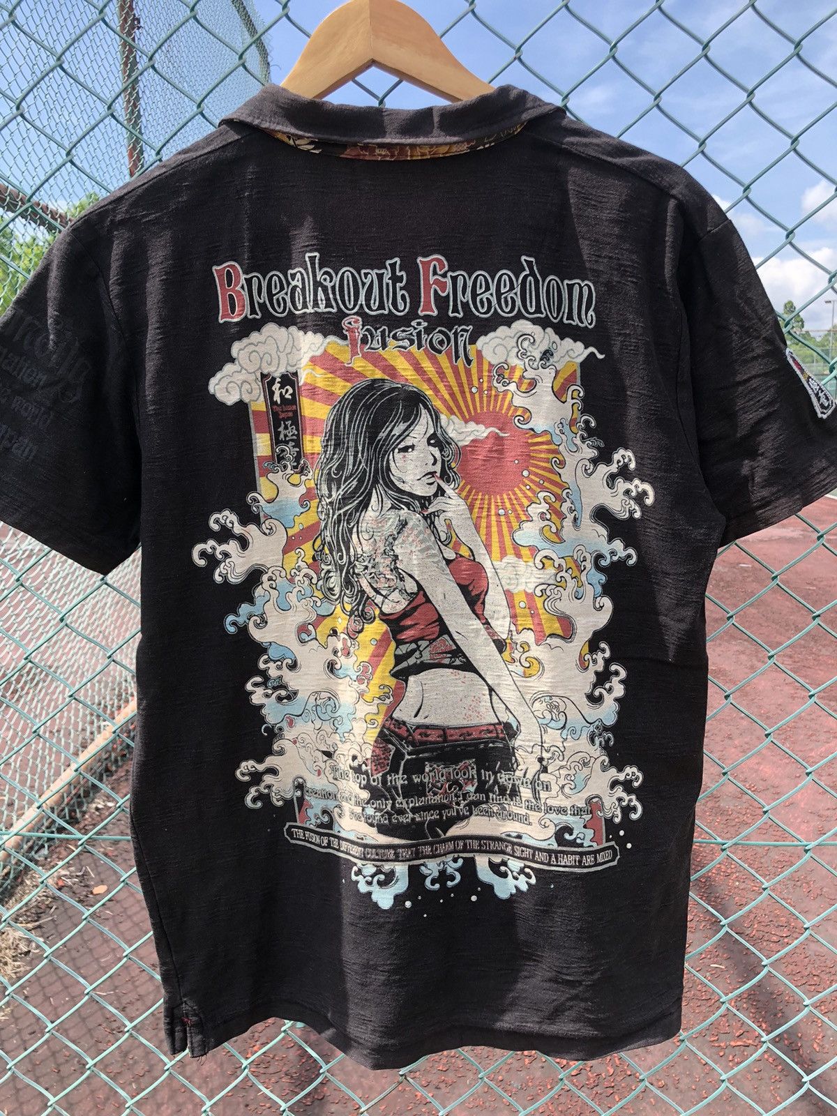 Bullet Noise 🔥Vintage🔥90s Bullet Noise Fusion Japan Sexy Girl Tshirts Size US L / EU 52-54 / 3 - 2 Thumbnail