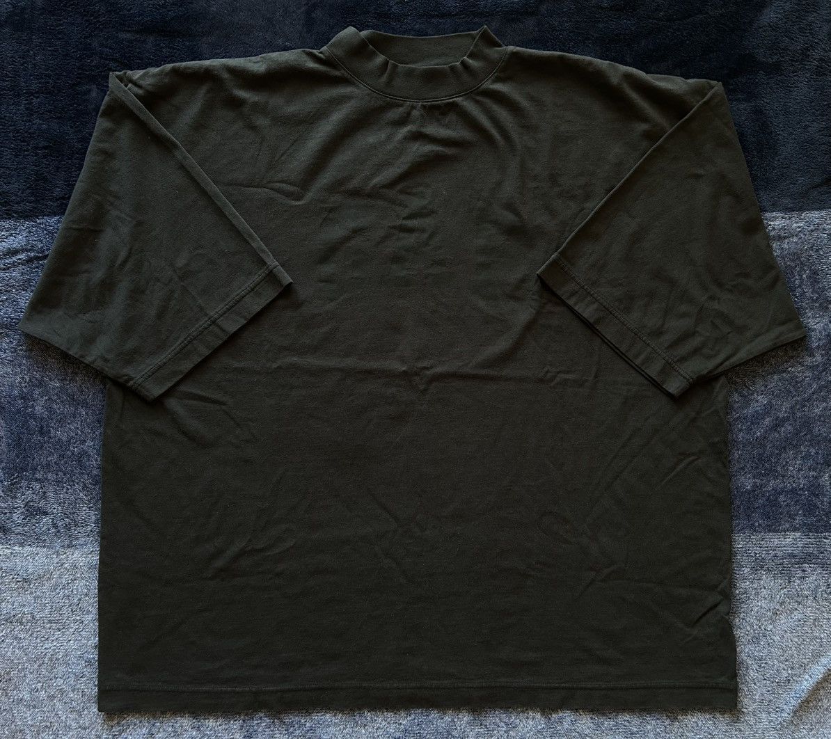 Balenciaga × Gap × Yeezy Yeezy Balenciaga Gap Dove 3/4 Tee Size US L / EU 52-54 / 3 - 2 Thumbnail