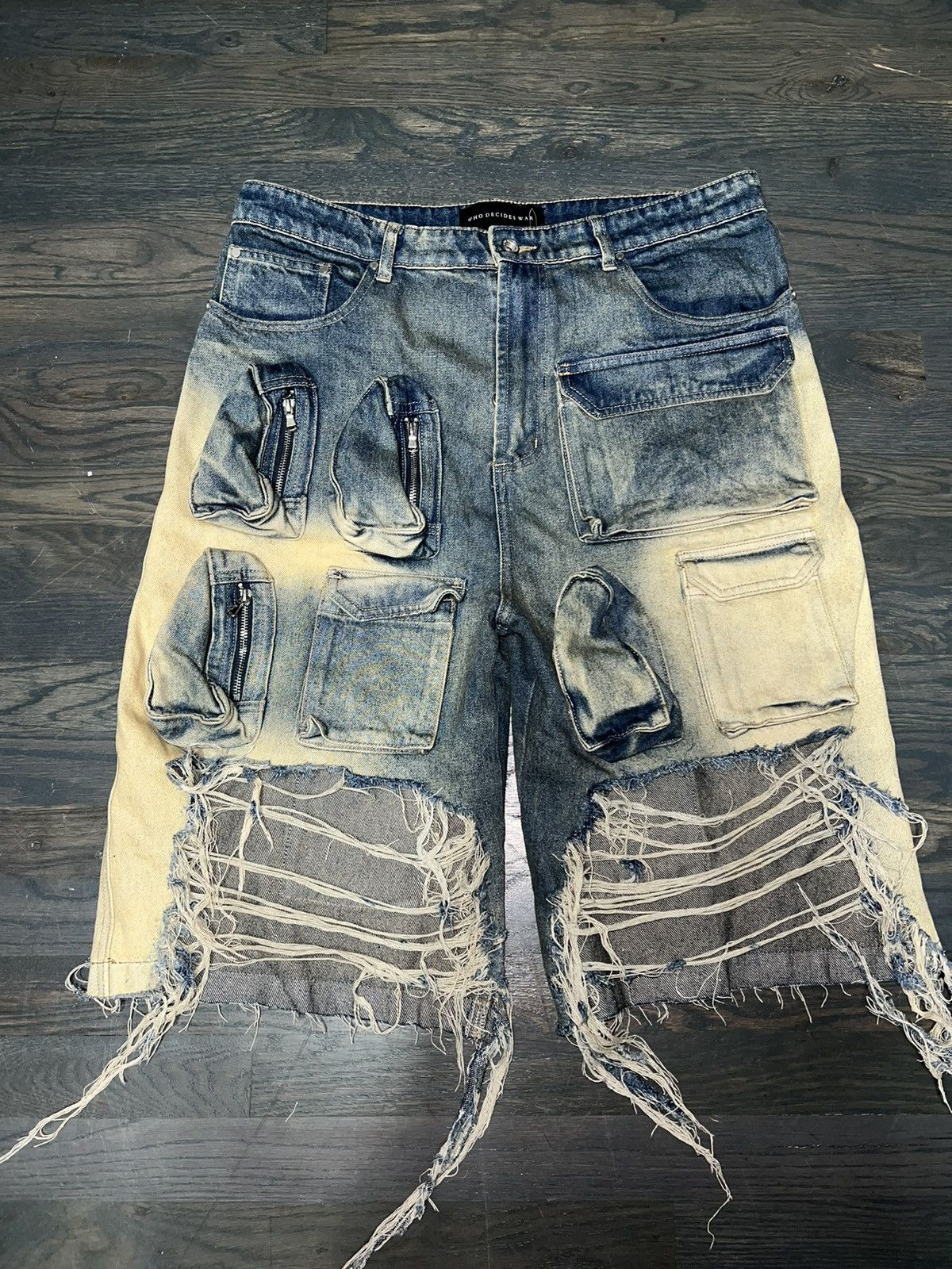 Who Decides War WDW RAVE CARGO SHORTS Size US 34 / EU 50 - 2 Thumbnail