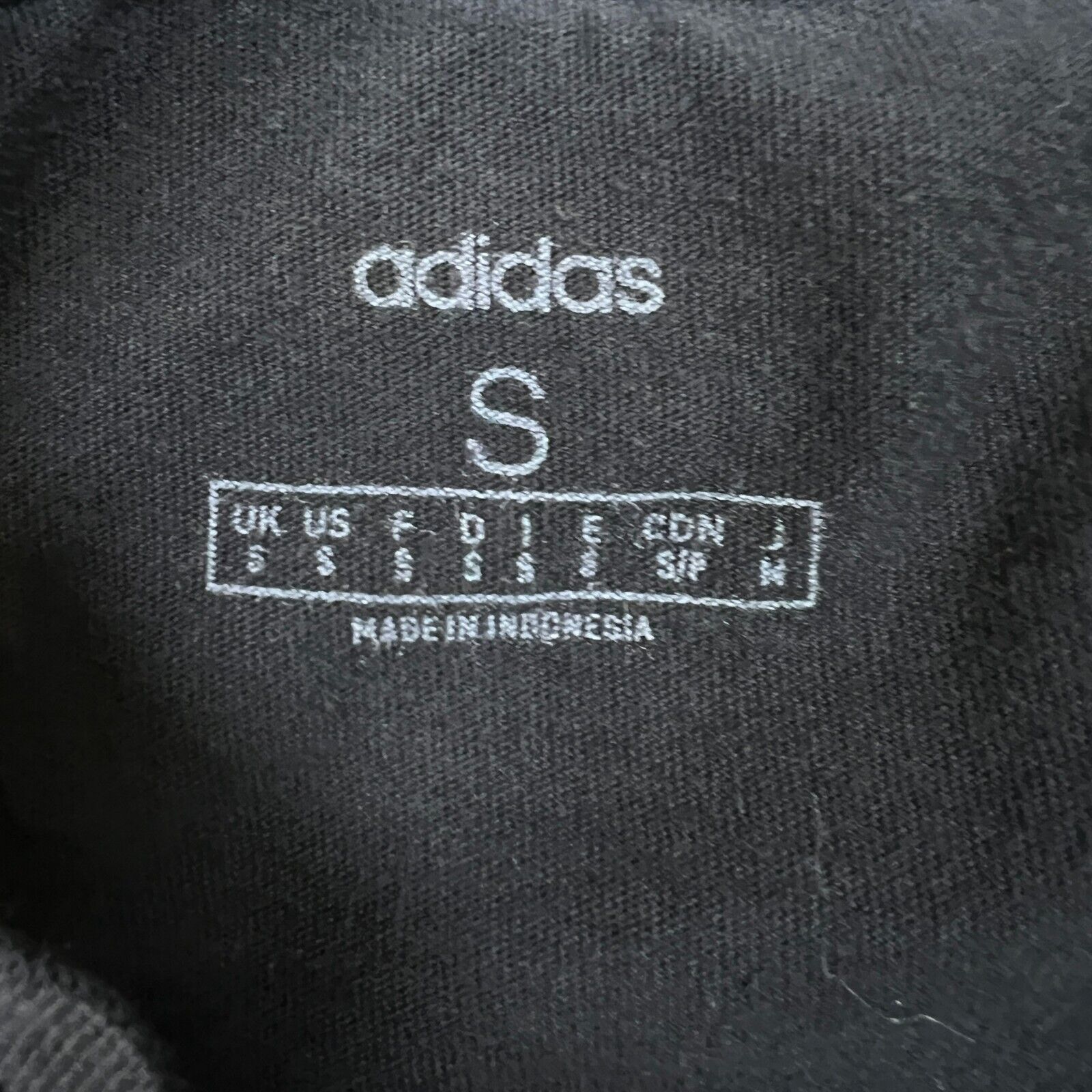 Adidas × Vintage Adidas T Shirt Small Original Spell Out Short Sleeve Tee Size US S / EU 44-46 / 1 - 4 Thumbnail