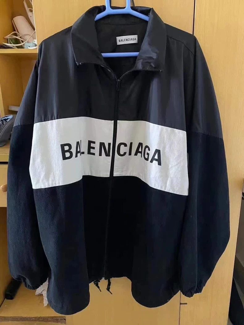 Balenciaga Balenciaga size 36 Denim Patchwork Jacket with Windbreaker Size S / US 4 / IT 40 - 1 Thumbnail