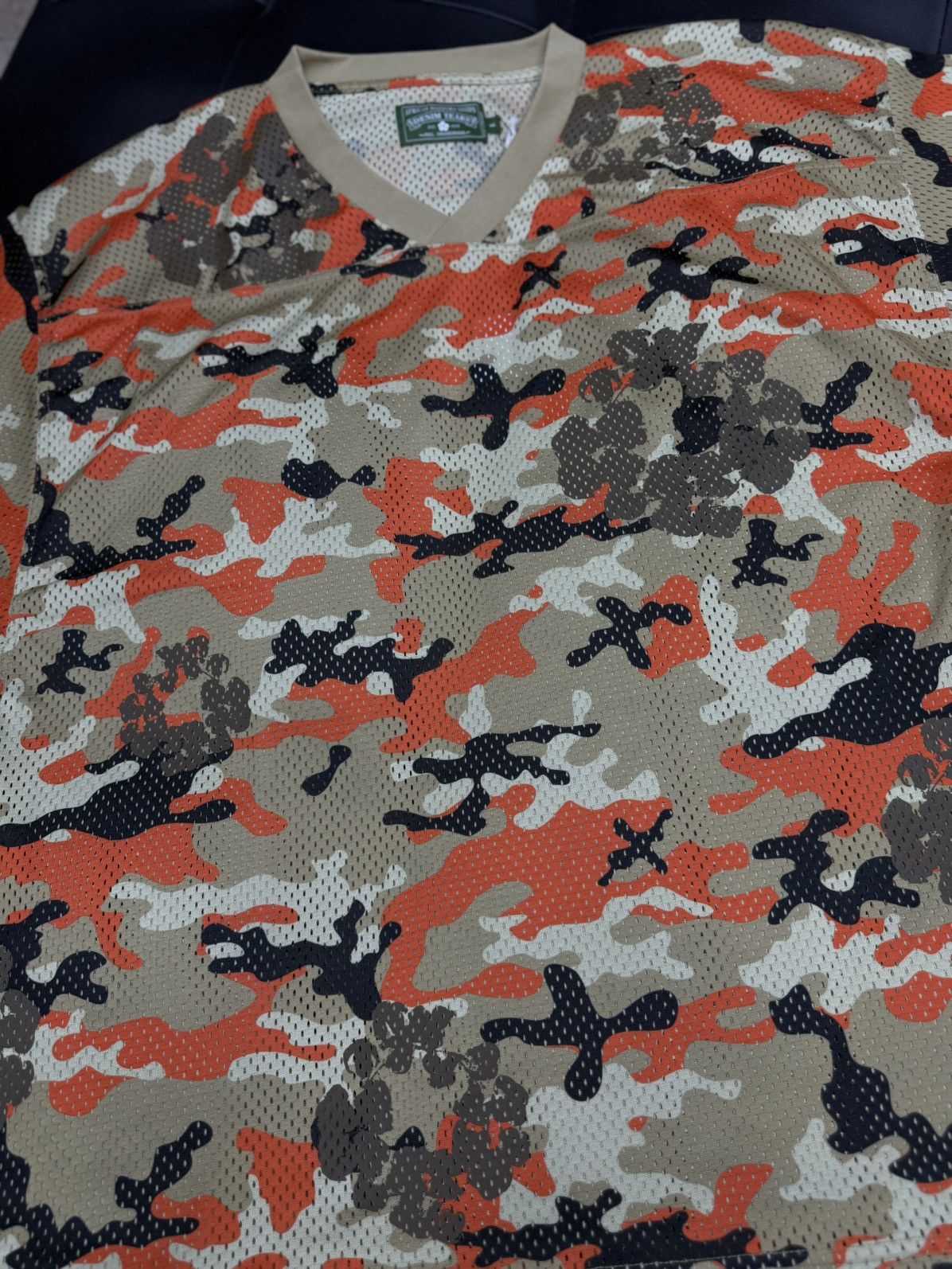 DENIM TEARS Denim Tears Tan Orange Camo Cotton Wreath Jersey (L) (NEW) Size US L / EU 52-54 / 3 - 4 Thumbnail