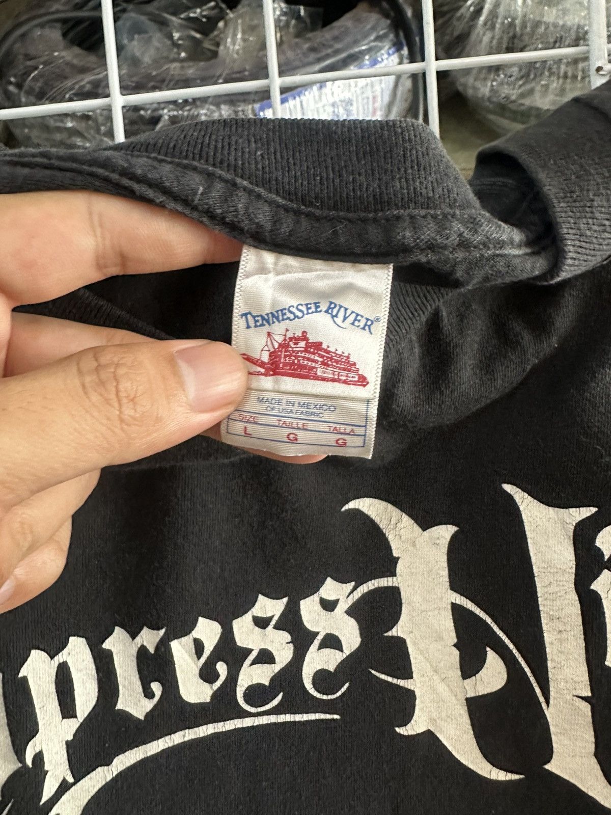 Band Tees Rare!! 2000 Cypress Hill Skull & Bones Vintage Tee Size L Size US L / EU 52-54 / 3 - 4 Thumbnail