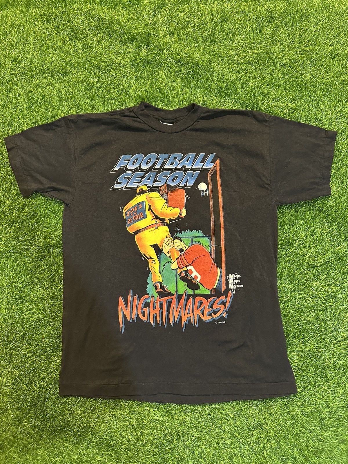 Vintage Vintage Football Season 1991 Nightmares Tee Shirt Size Large Size US L / EU 52-54 / 3 - 1 Thumbnail