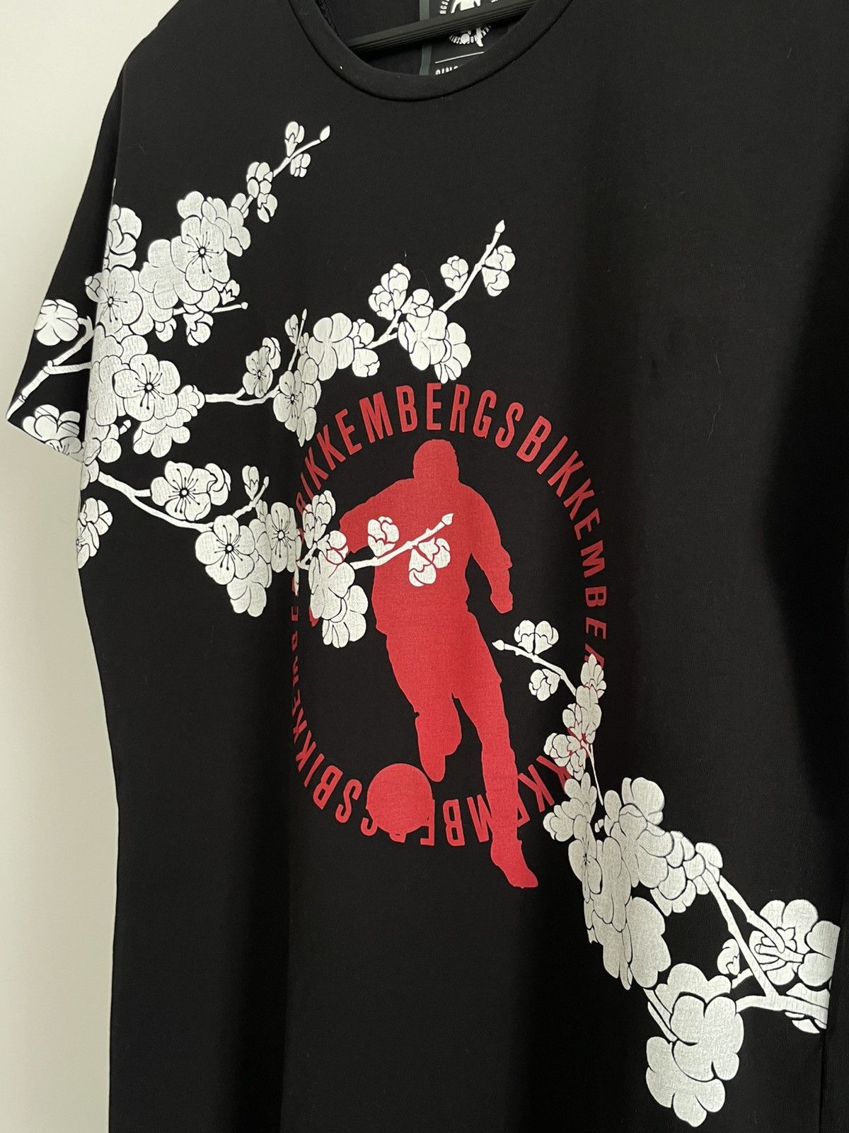 Dirk Bikkembergs Dirk Bikkembergs Flora Football T-Shirt Y2K Printed Logo Size US M / EU 48-50 / 2 - 3 Thumbnail