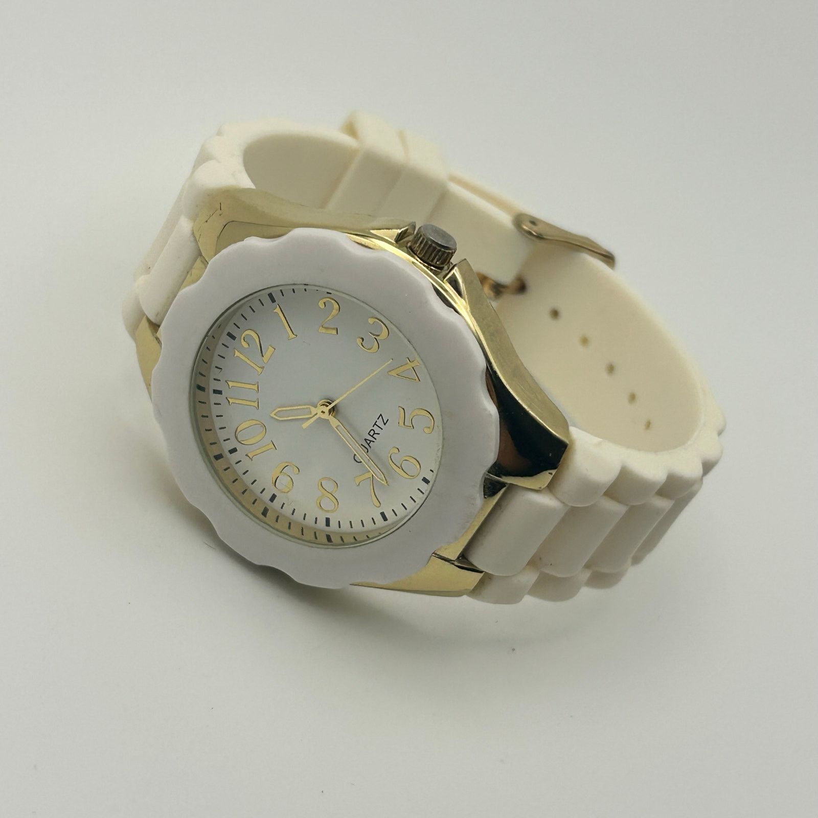 Other Ladies White Quartz Watch Gold Tone Bezel White Strap Watch Size ONE SIZE - 4 Thumbnail