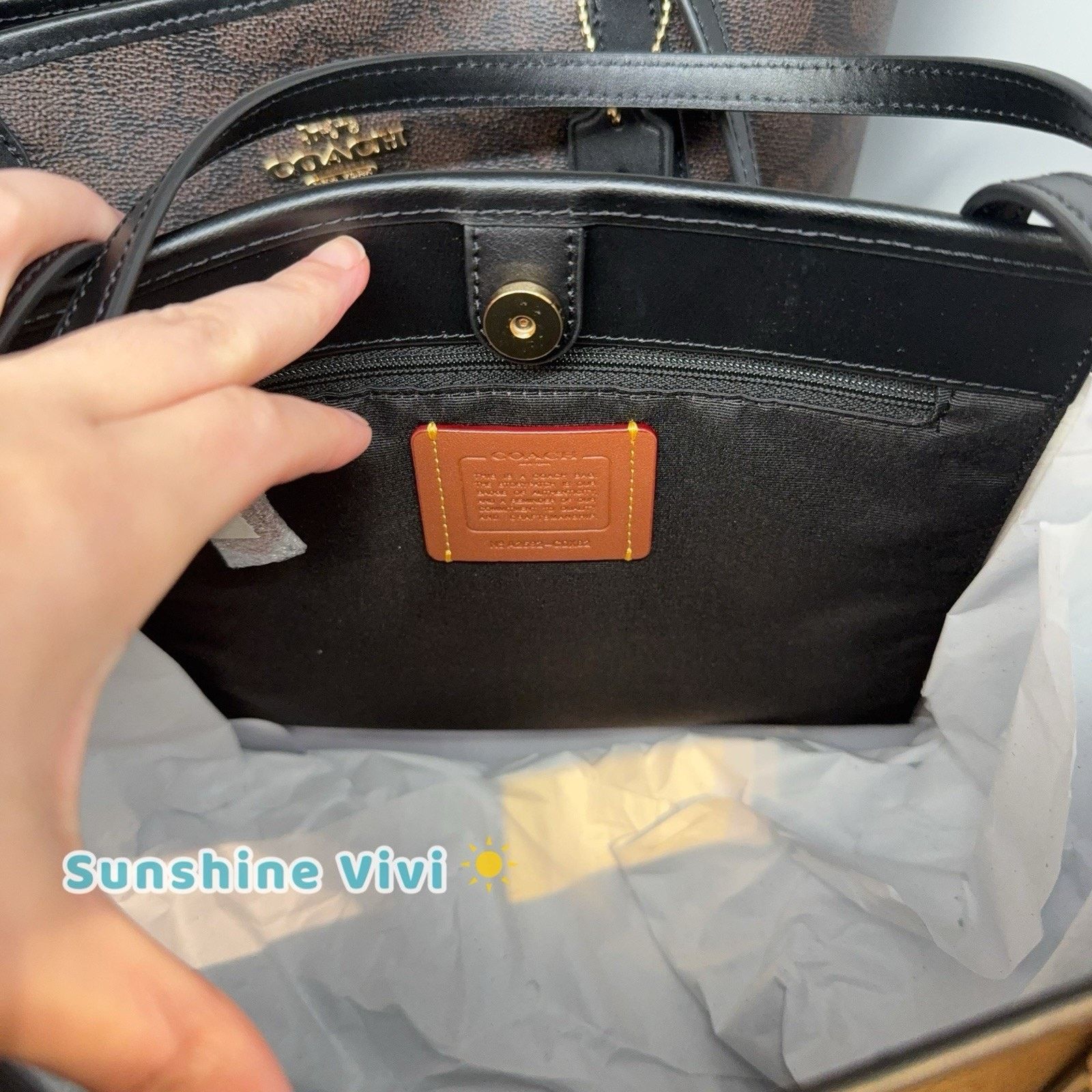 Coach NWT bundle Coach Medium City Tote CDX82 & CN119 Motif Chain Size ONE SIZE - 8 Thumbnail