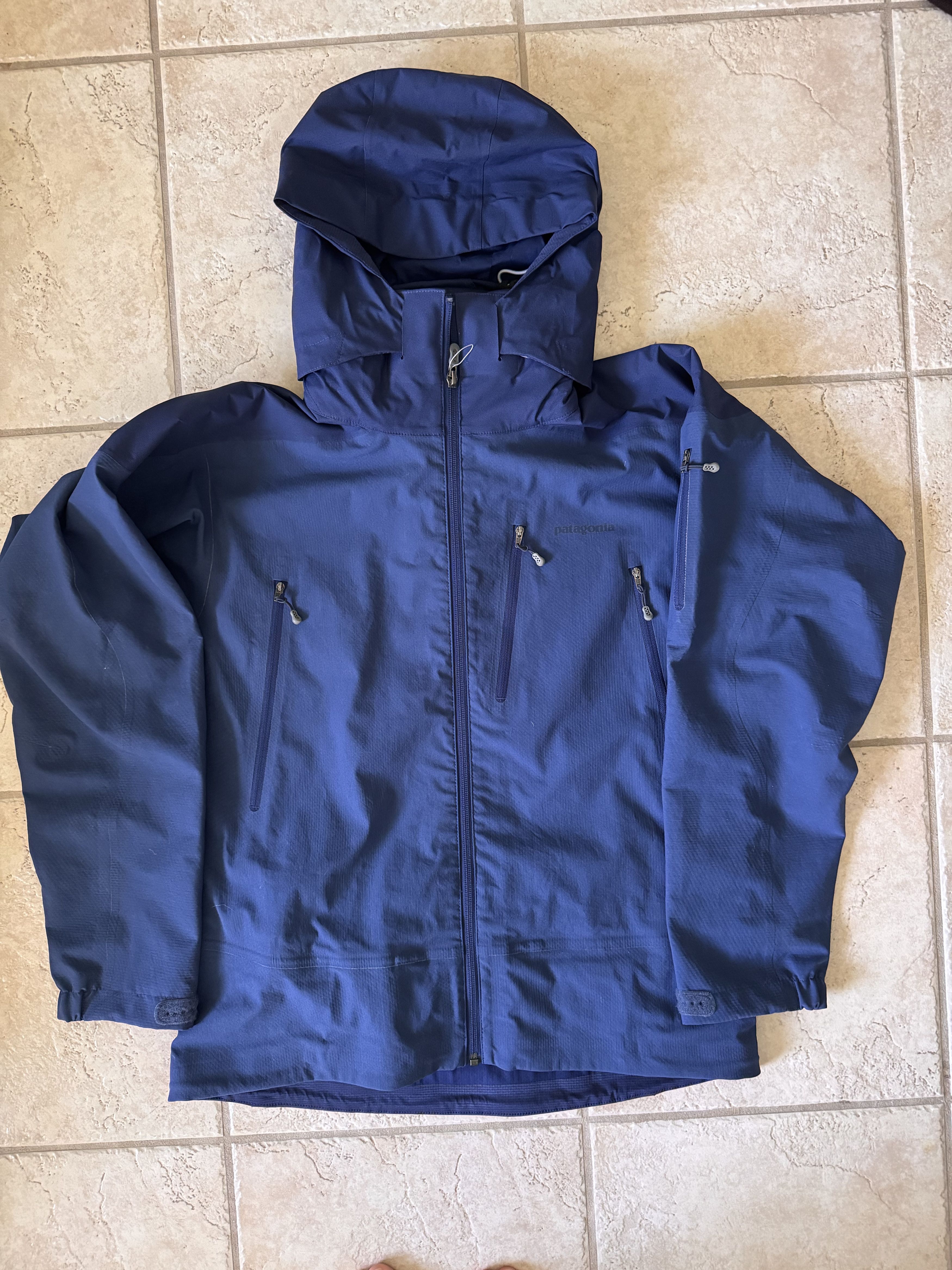 Patagonia Patagonia M's White Smoke Ski/Snowboard Jacket - Blue Size US S / EU 44-46 / 1 - 1 Thumbnail