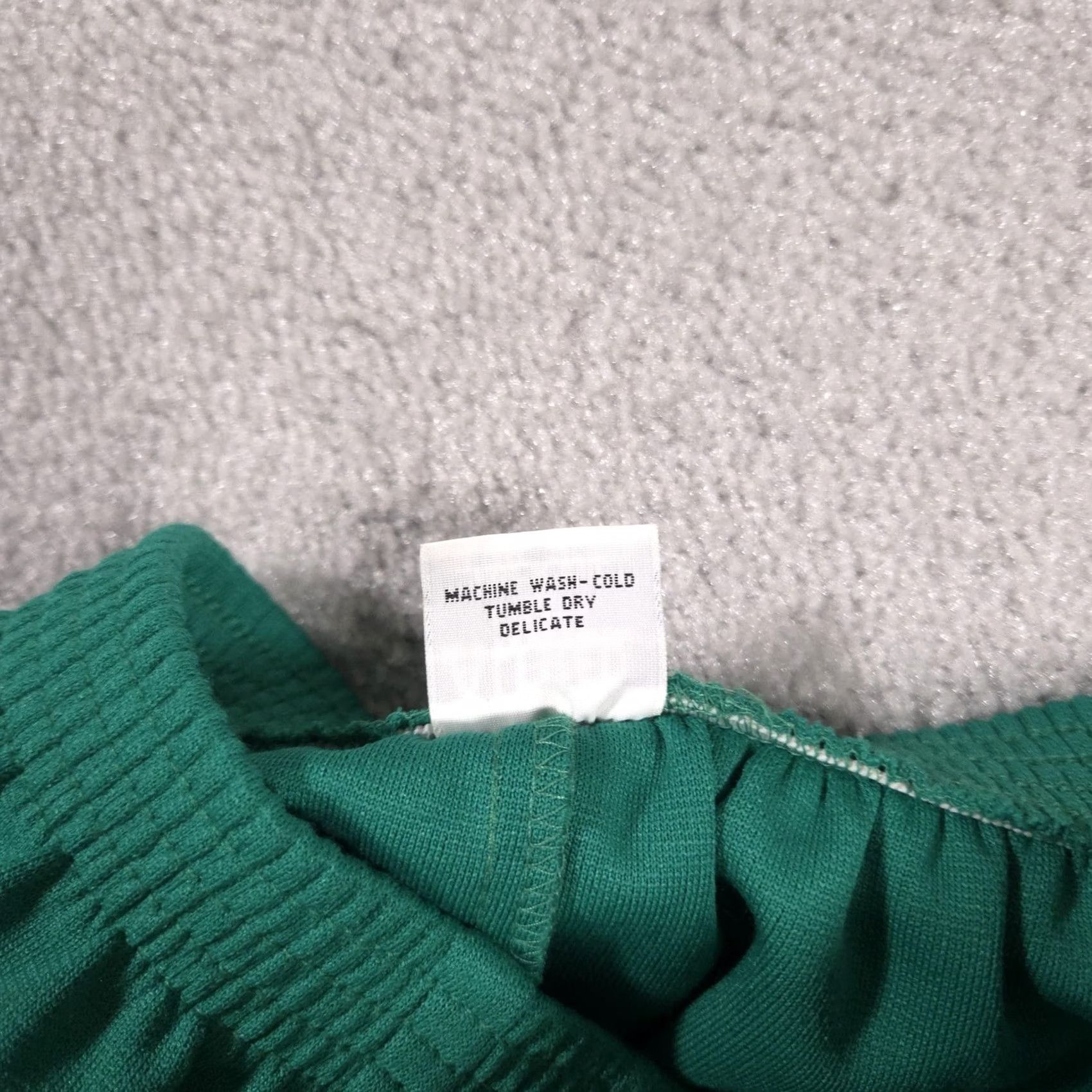 Vintage VINTAGE Alfred Dunner Green Pants Womens 18 Elastic Waist Pockets Made USA Dress Pants Tapered - 28 in Inseam, Petites, XXL? Size 40" / US 18 - 5 Thumbnail