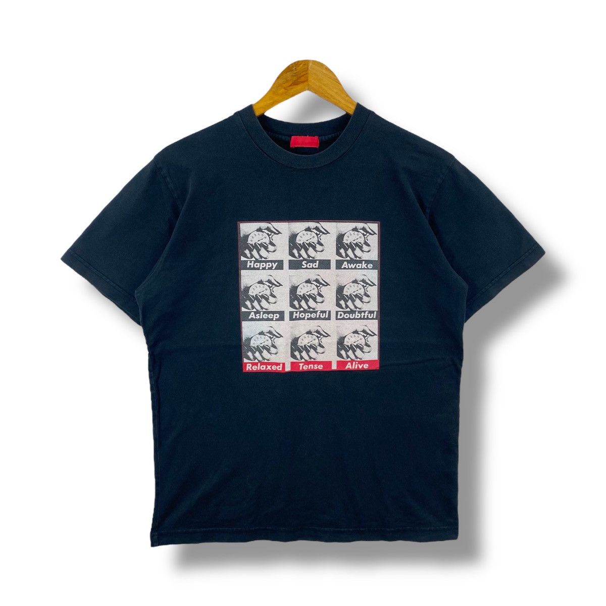 Barbara Kruger × Vintage Vintage BARBARA KRUGER The Indomitable Spirit Artwork Size US M / EU 48-50 / 2 - 1 Thumbnail