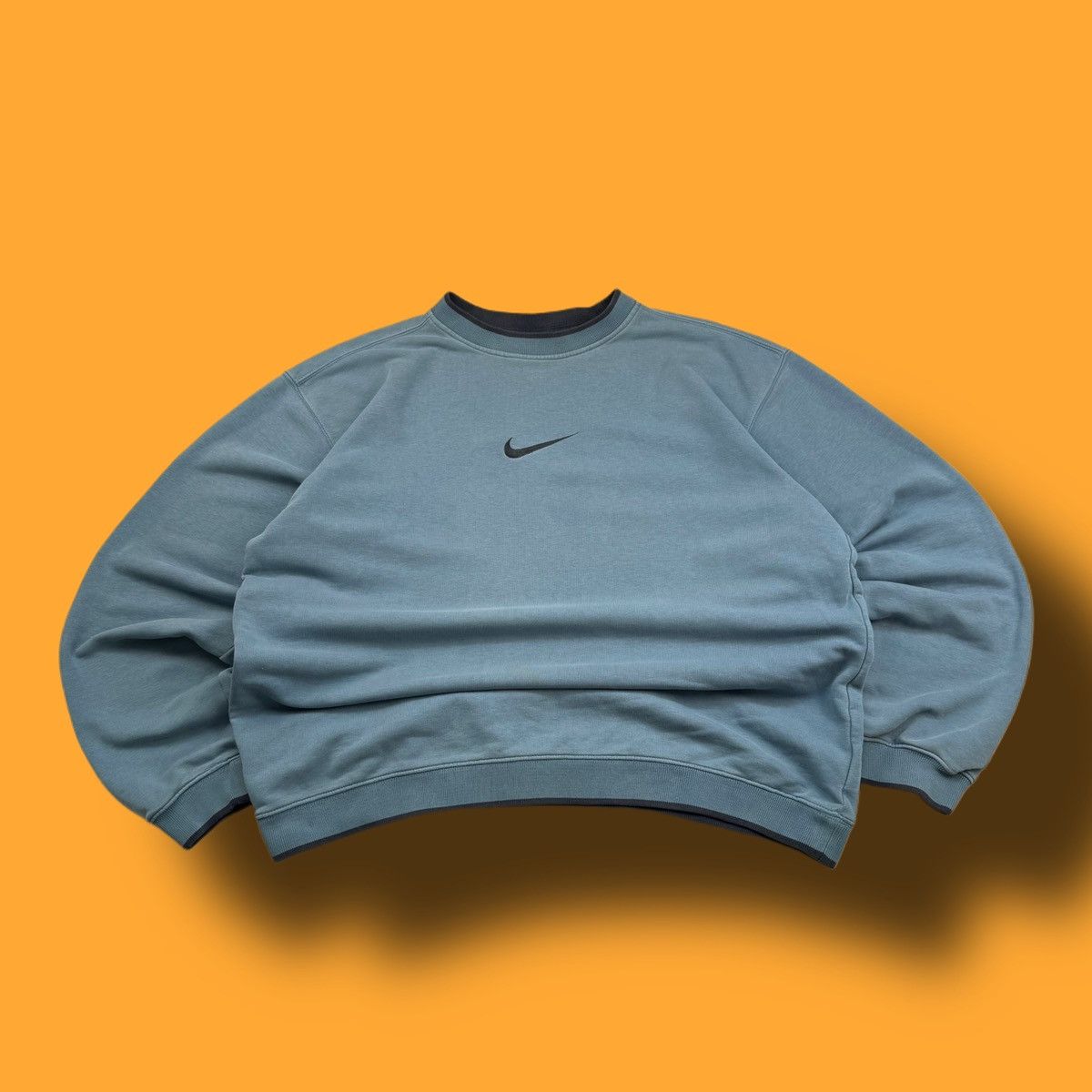 Nike × Vintage NIKE VINTAGE CENTER LOGO OVERSIZE BOXY SWEATSHIRT Size US XL / EU 56 / 4 - 1 Thumbnail