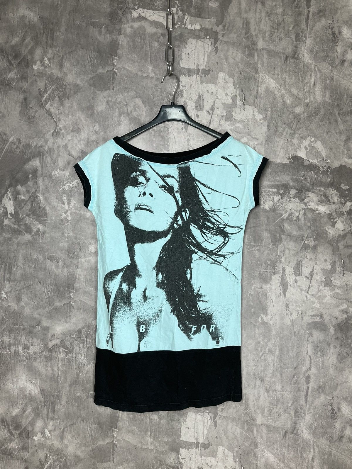 Japanese Brand × Vintage Vintage Y2K Japanese Abstract Sexy Girl Tank Top Streetwear Size M / US 6-8 / IT 42-44 - 1 Thumbnail