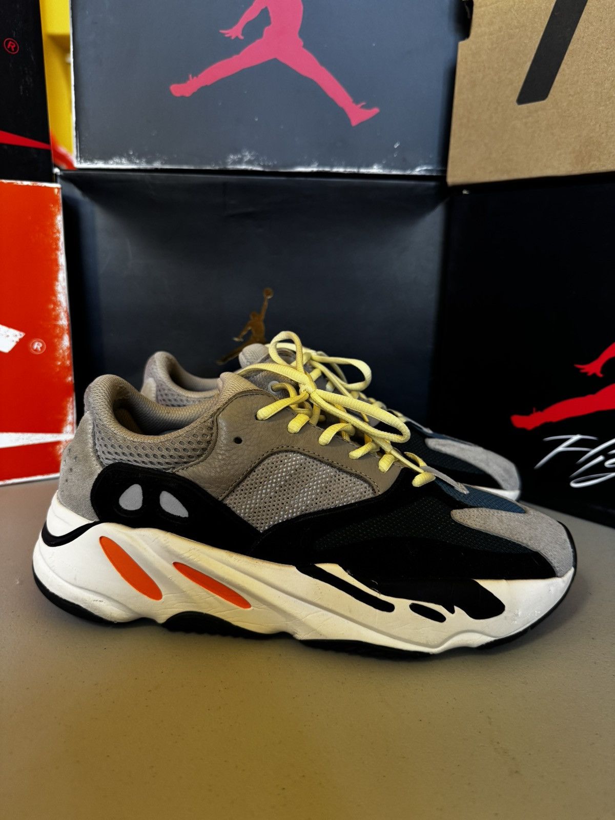 Yeezy Yeezy 700 wave runner Size US 9.5 / EU 42-43 - 3 Thumbnail