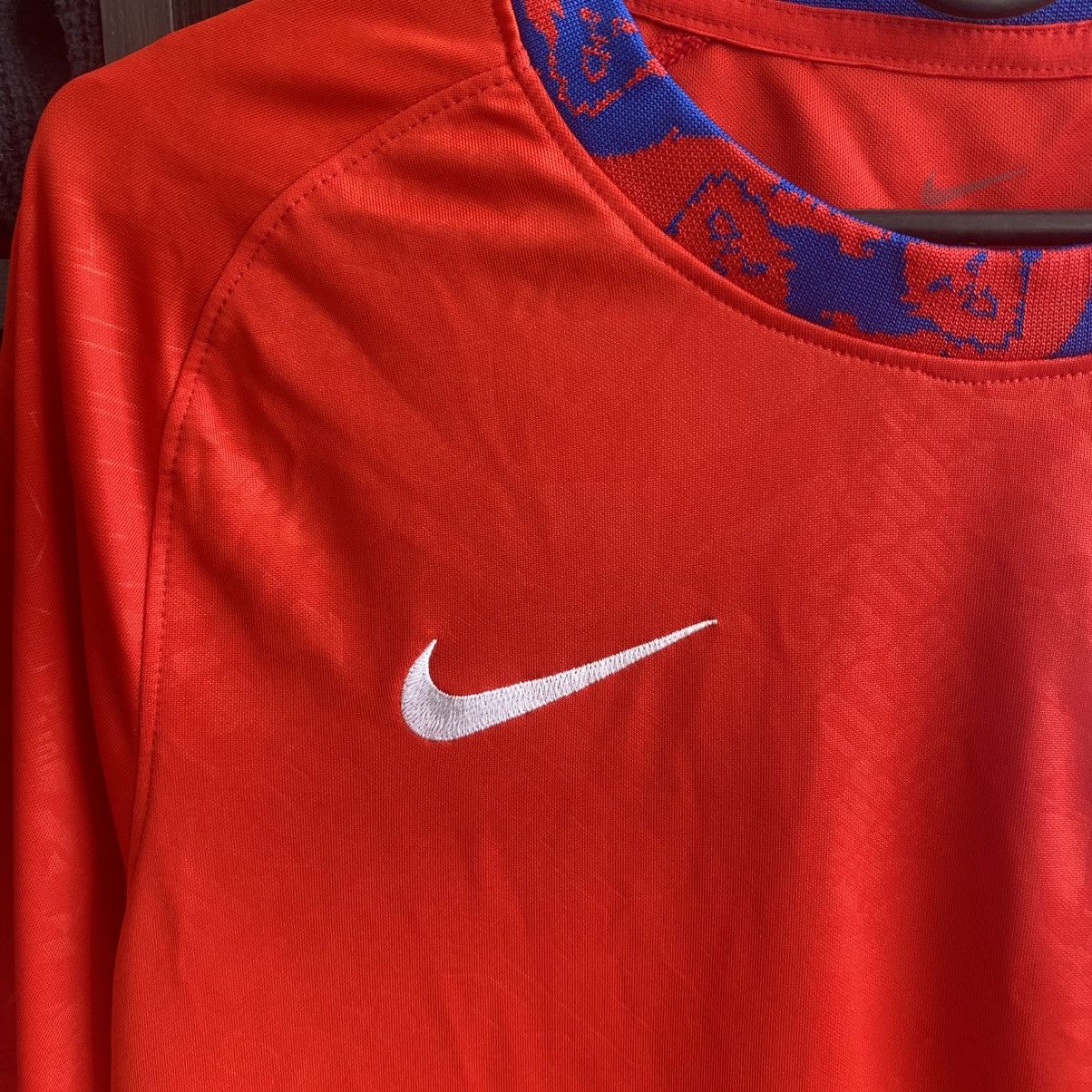 Nike Mens Nike England National Soccer team sport jersey Size US S / EU 44-46 / 1 - 4 Thumbnail