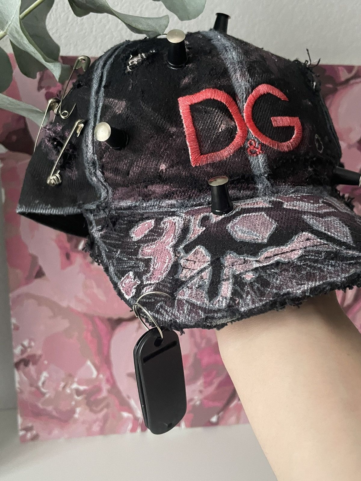 Other Avant Garde D&G Cap Custom Pin 90’s VTG Distressed Fade Pink Size ONE SIZE - 5 Thumbnail